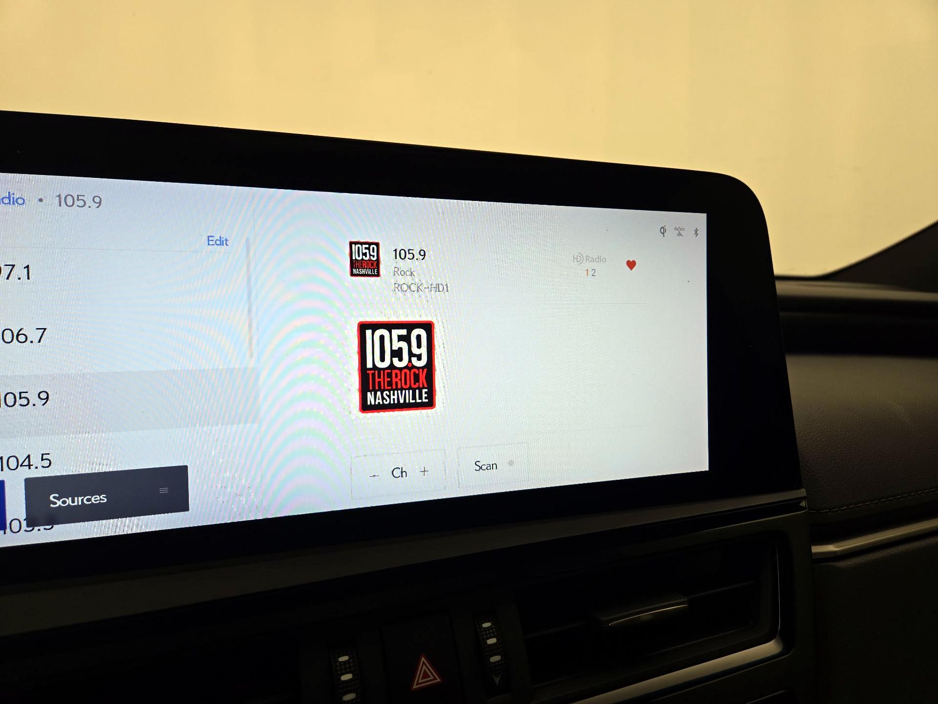 Thumbnail: 2024 Lexus ES - 15