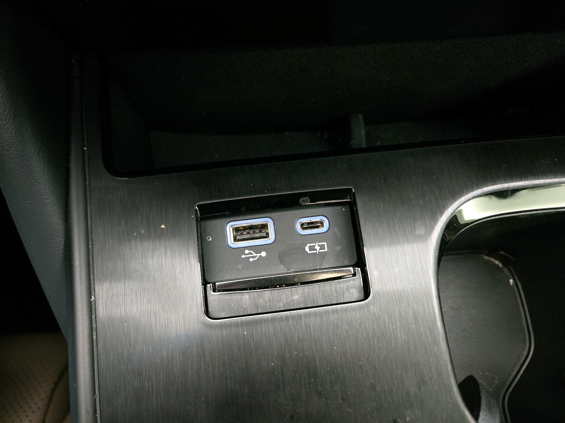 Thumbnail: 2024 Lexus ES - 18