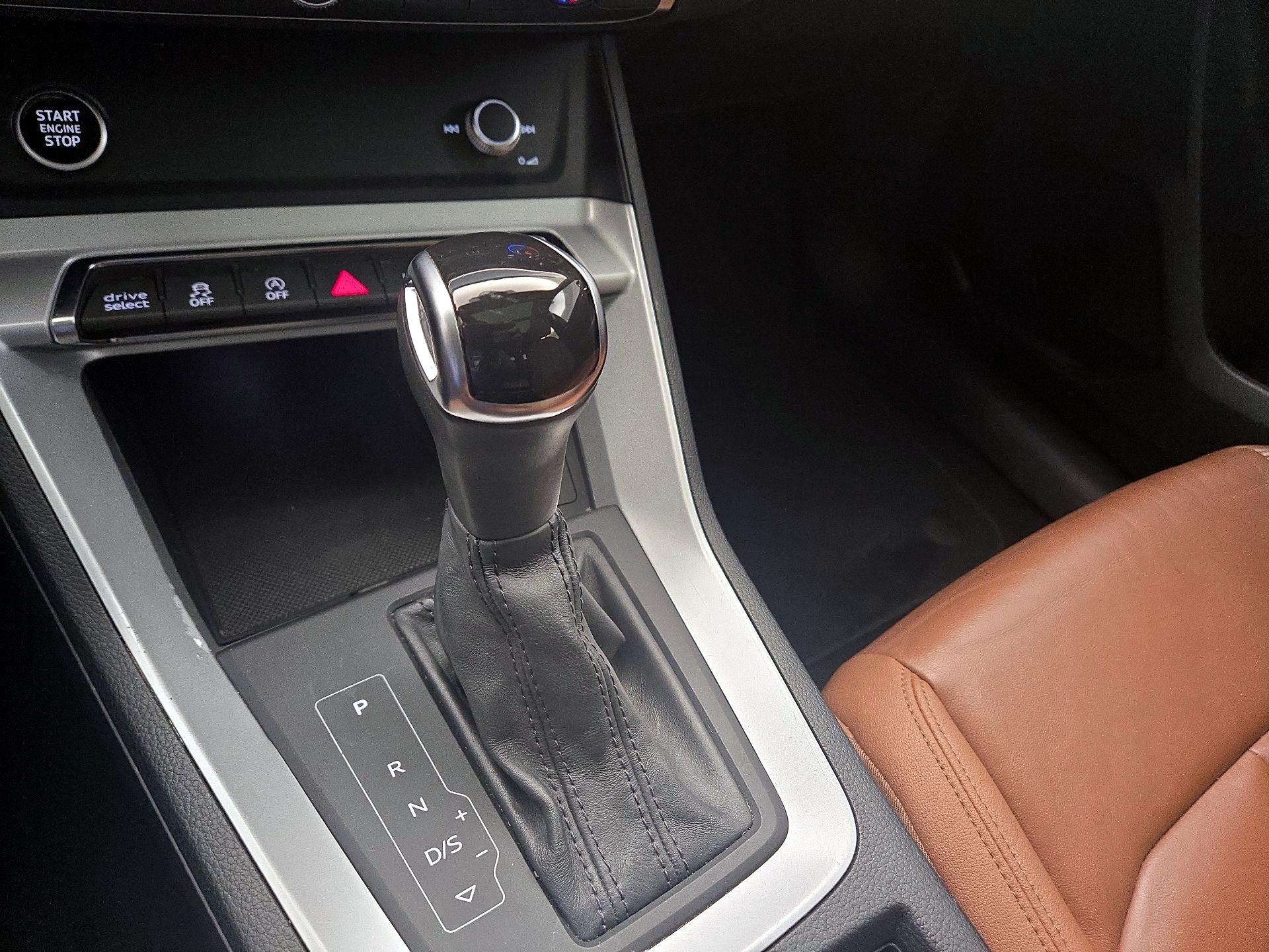 Thumbnail: 2021 Audi Q3 - 17
