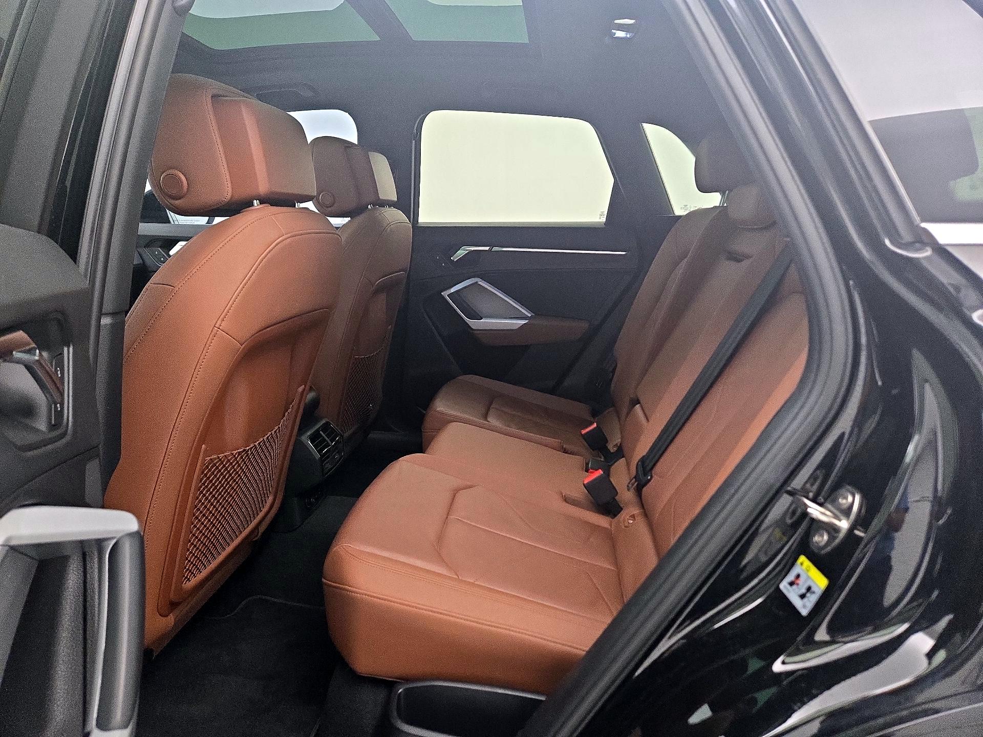 Thumbnail: 2021 Audi Q3 - 20