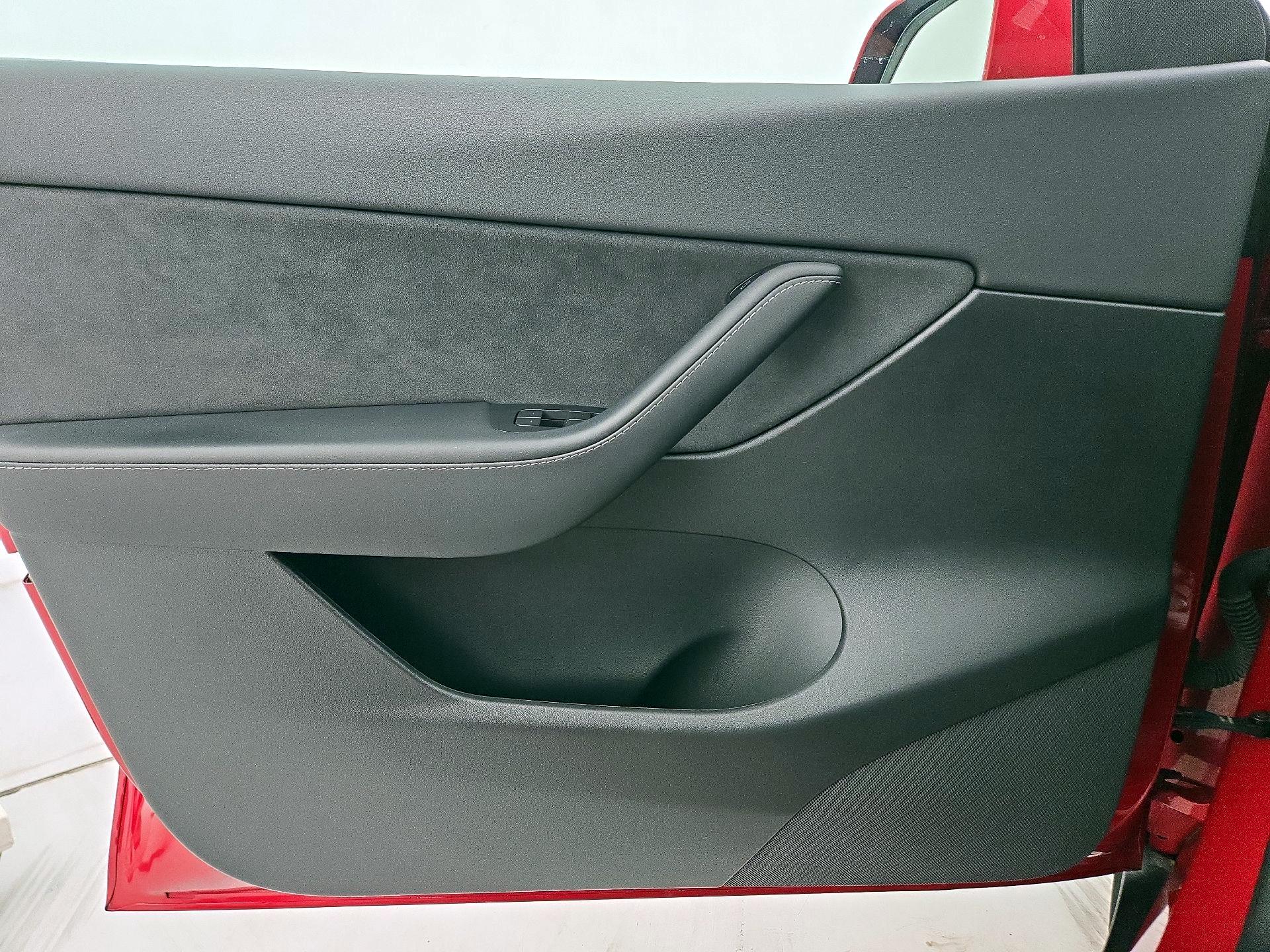 Thumbnail: 2022 Tesla Model Y - 12