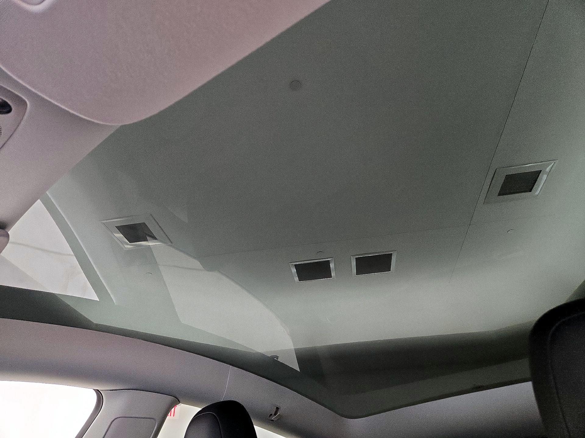 Thumbnail: 2022 Tesla Model Y - 19