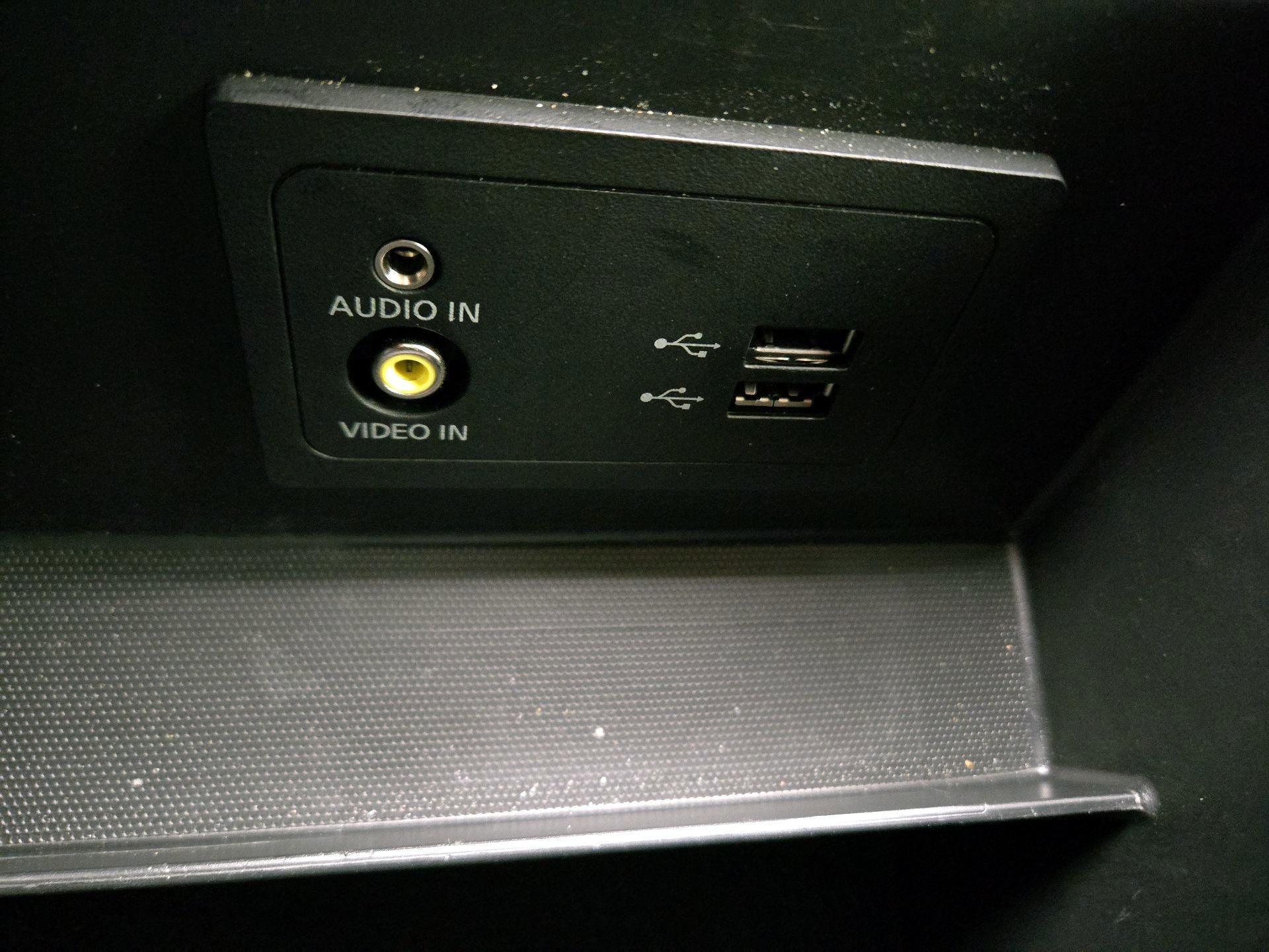 Thumbnail: 2020 Nissan Pathfinder - 18