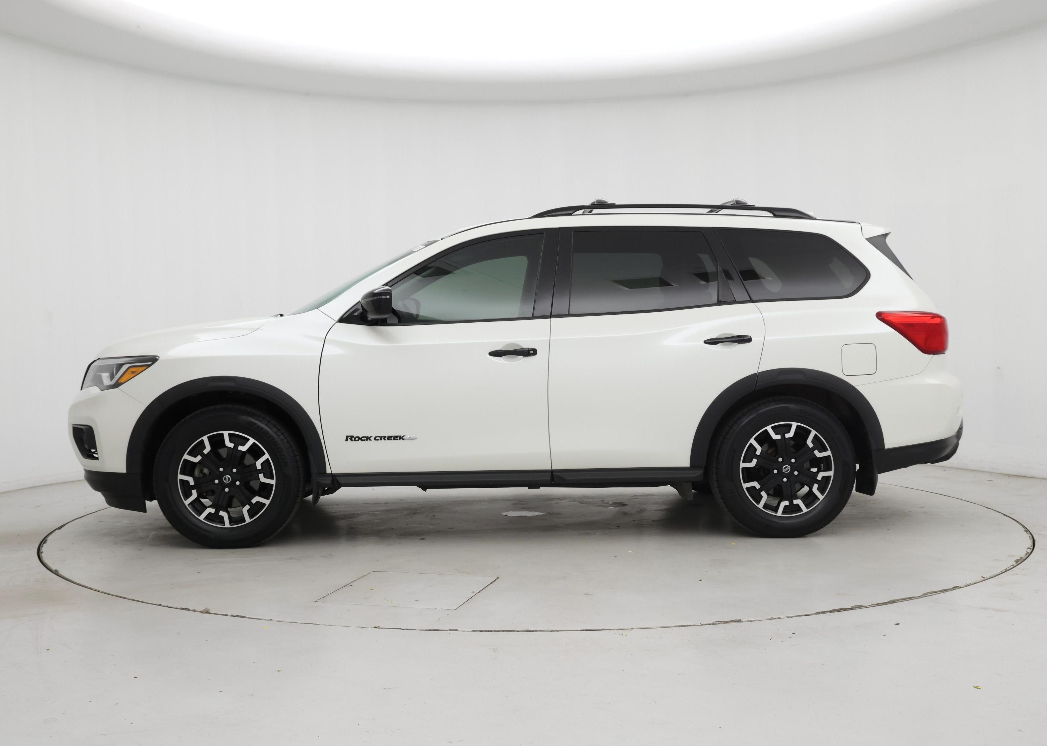 Thumbnail: 2020 Nissan Pathfinder - 3