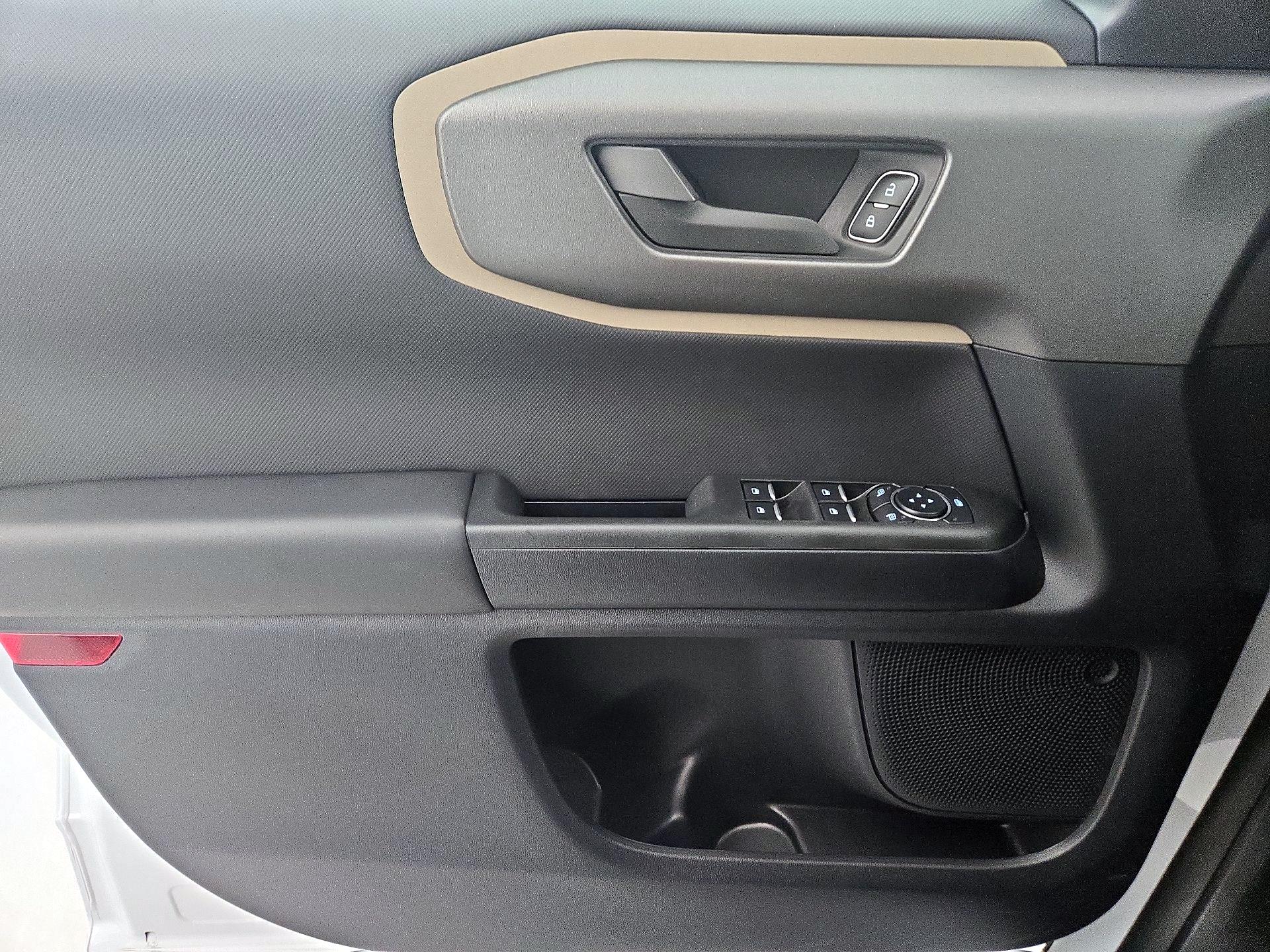 Thumbnail: 2025 Ford Bronco Sport - 12