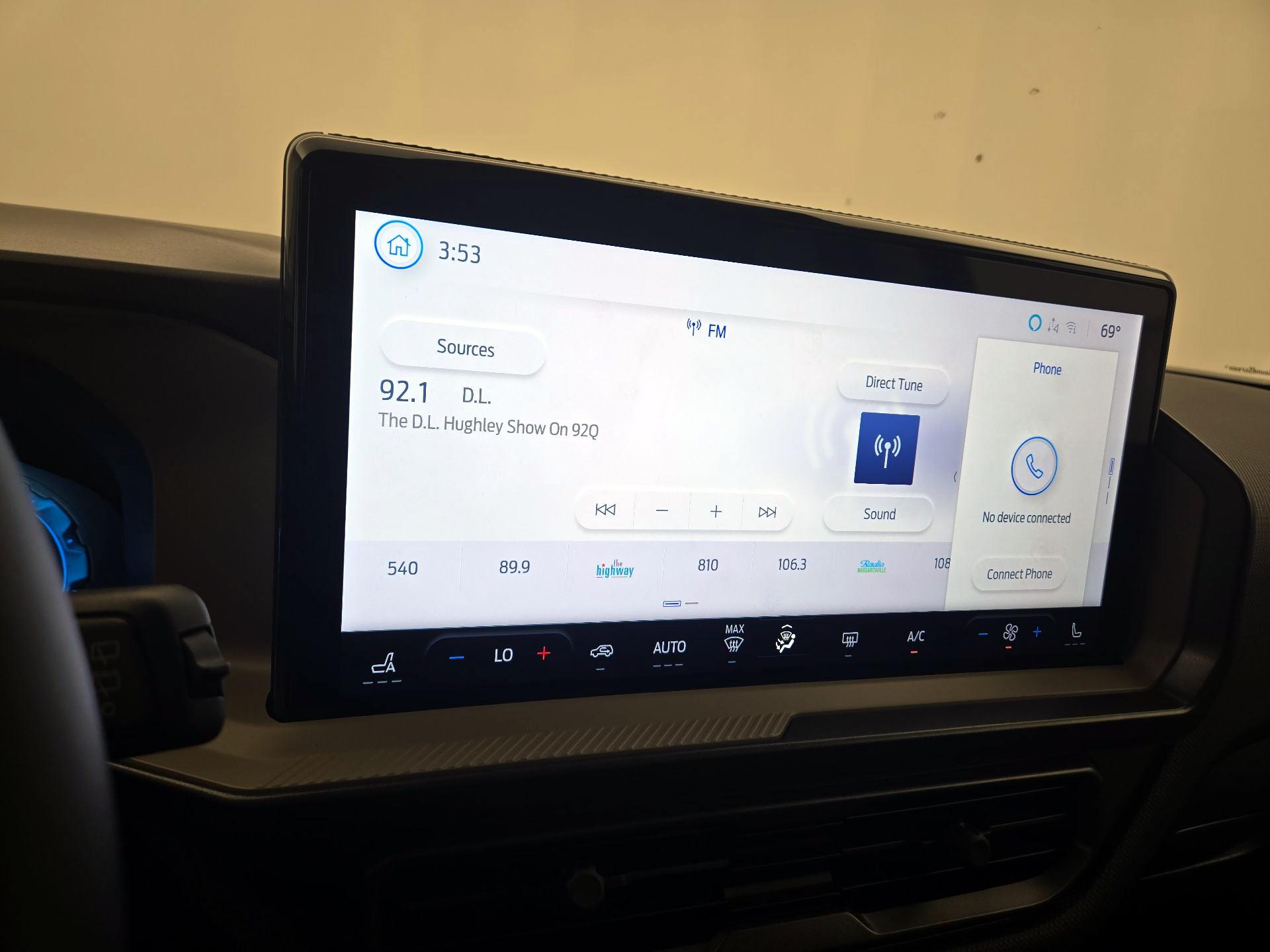 Thumbnail: 2025 Ford Bronco Sport - 15