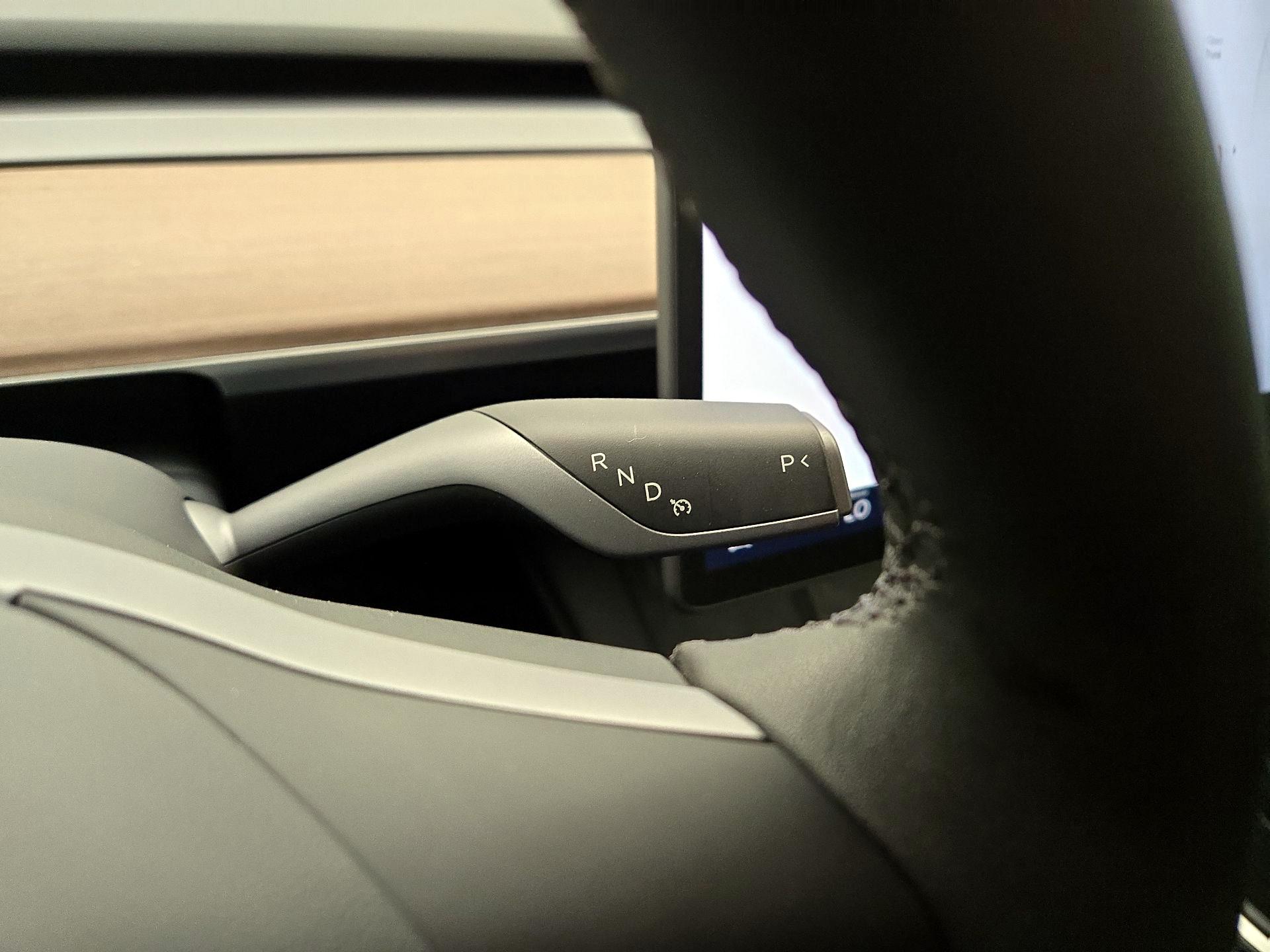 Thumbnail: 2024 Tesla Model Y - 17