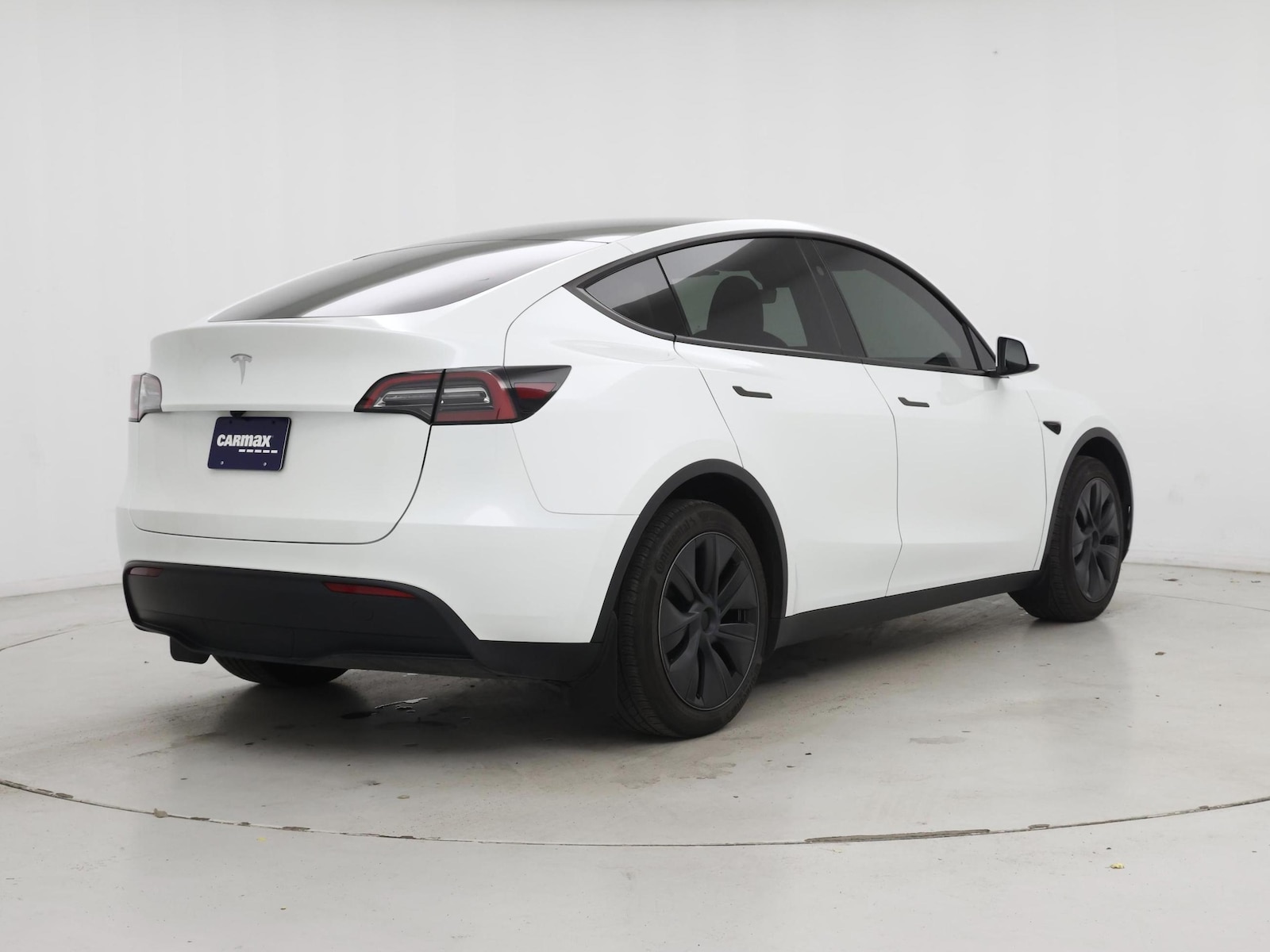 2024 Tesla Model Y Long Range - Photo 9