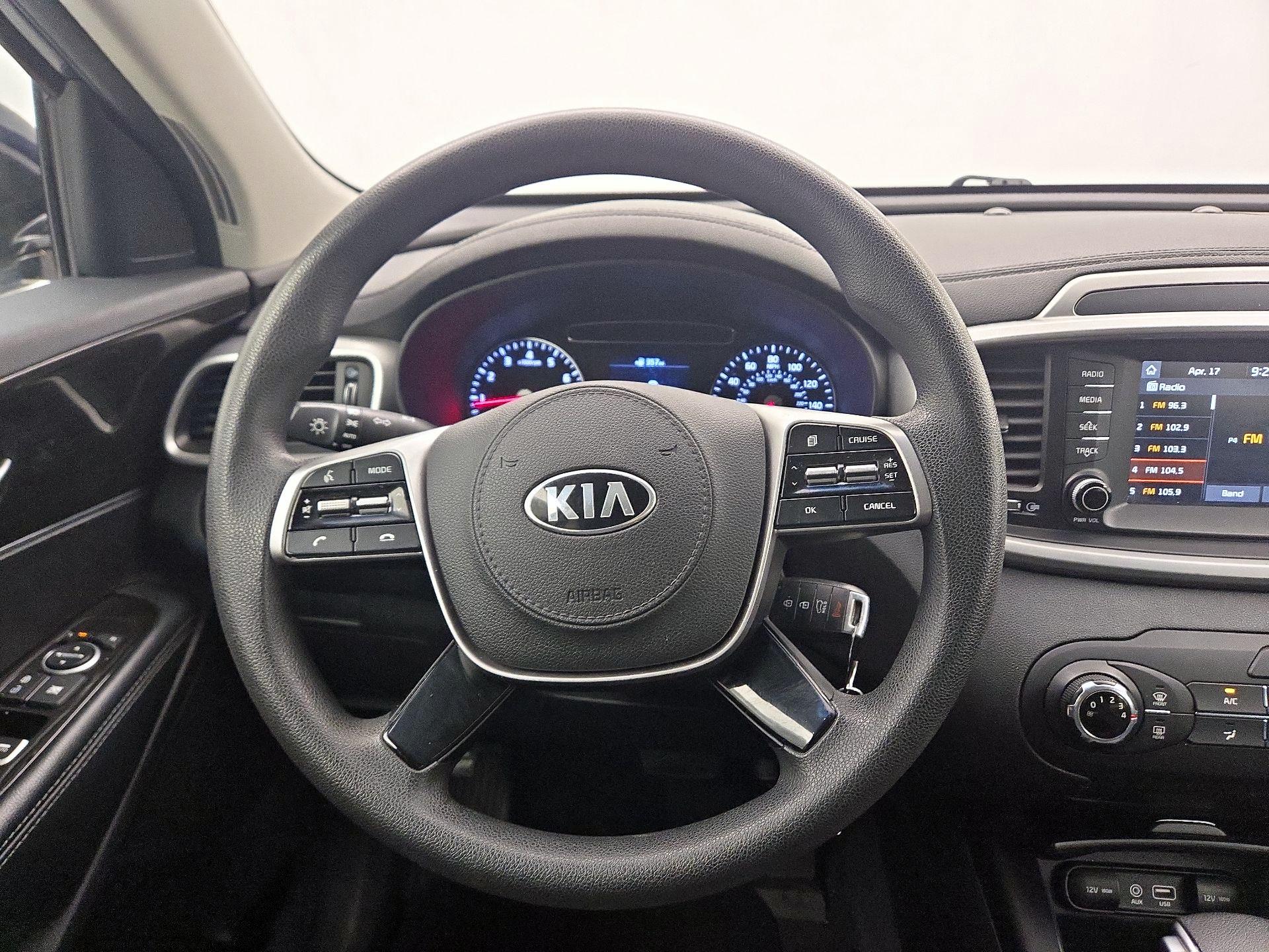 Thumbnail: 2020 Kia Sorento - 10