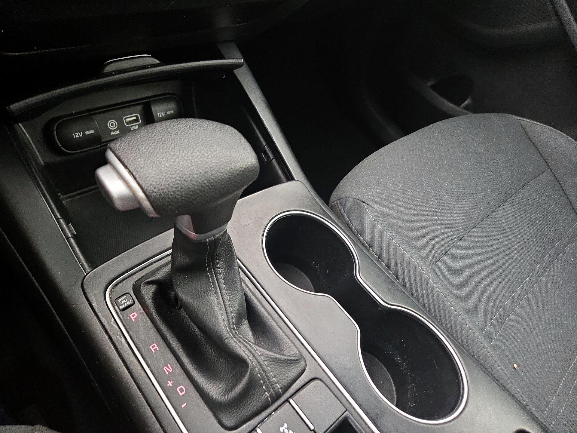 Thumbnail: 2020 Kia Sorento - 17