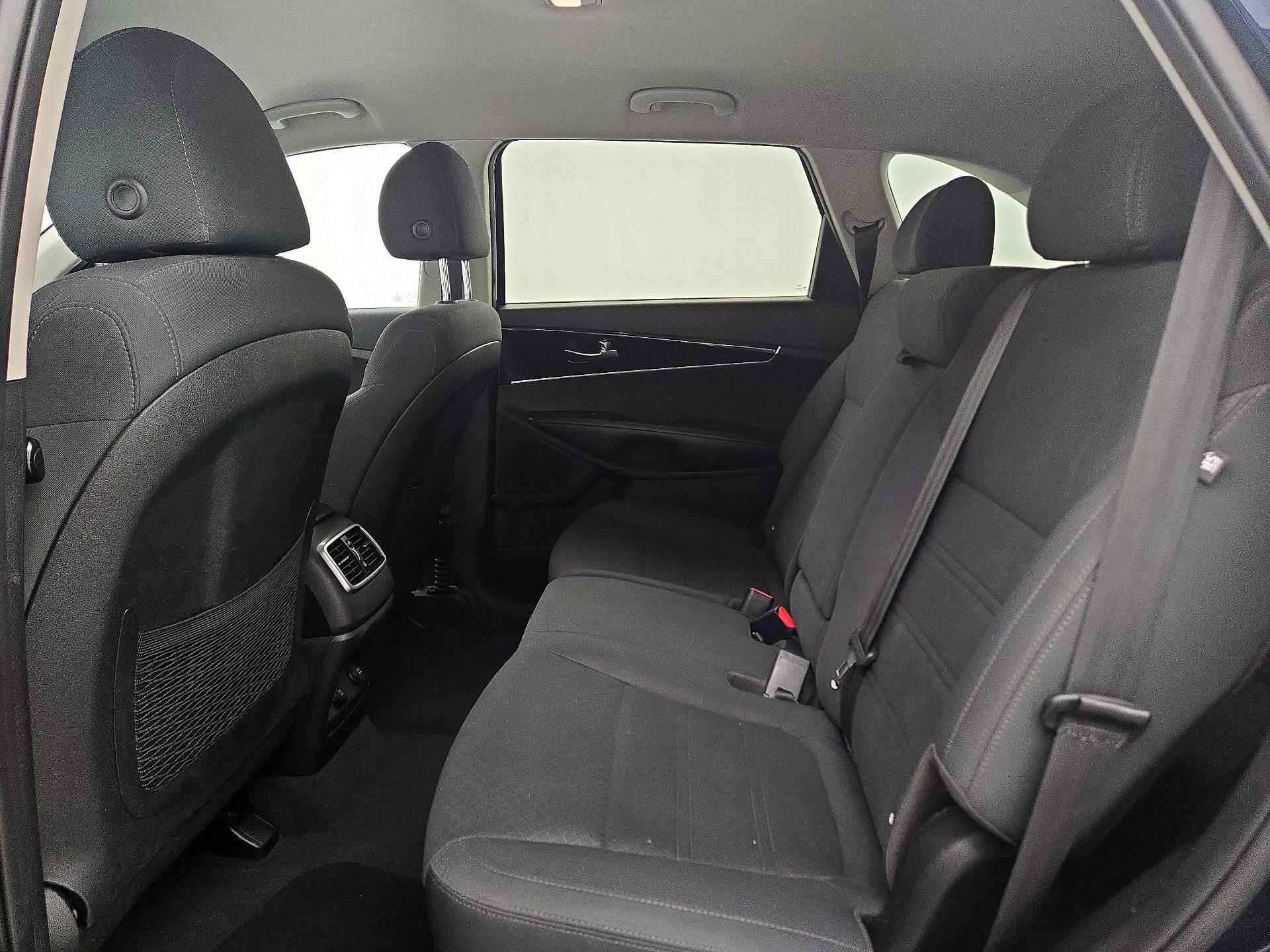 Thumbnail: 2020 Kia Sorento - 19