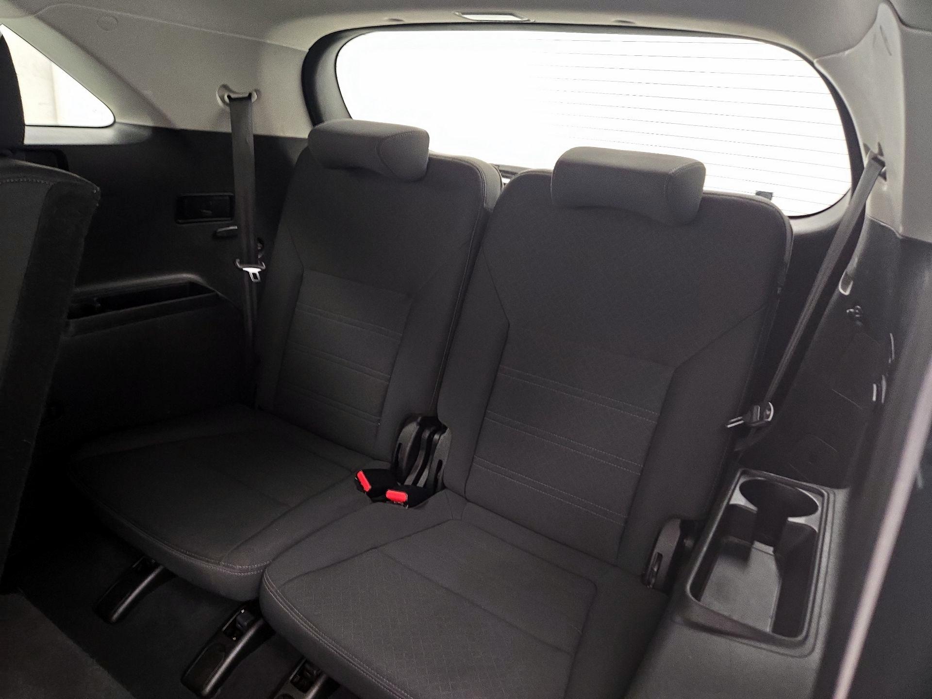 Thumbnail: 2020 Kia Sorento - 20