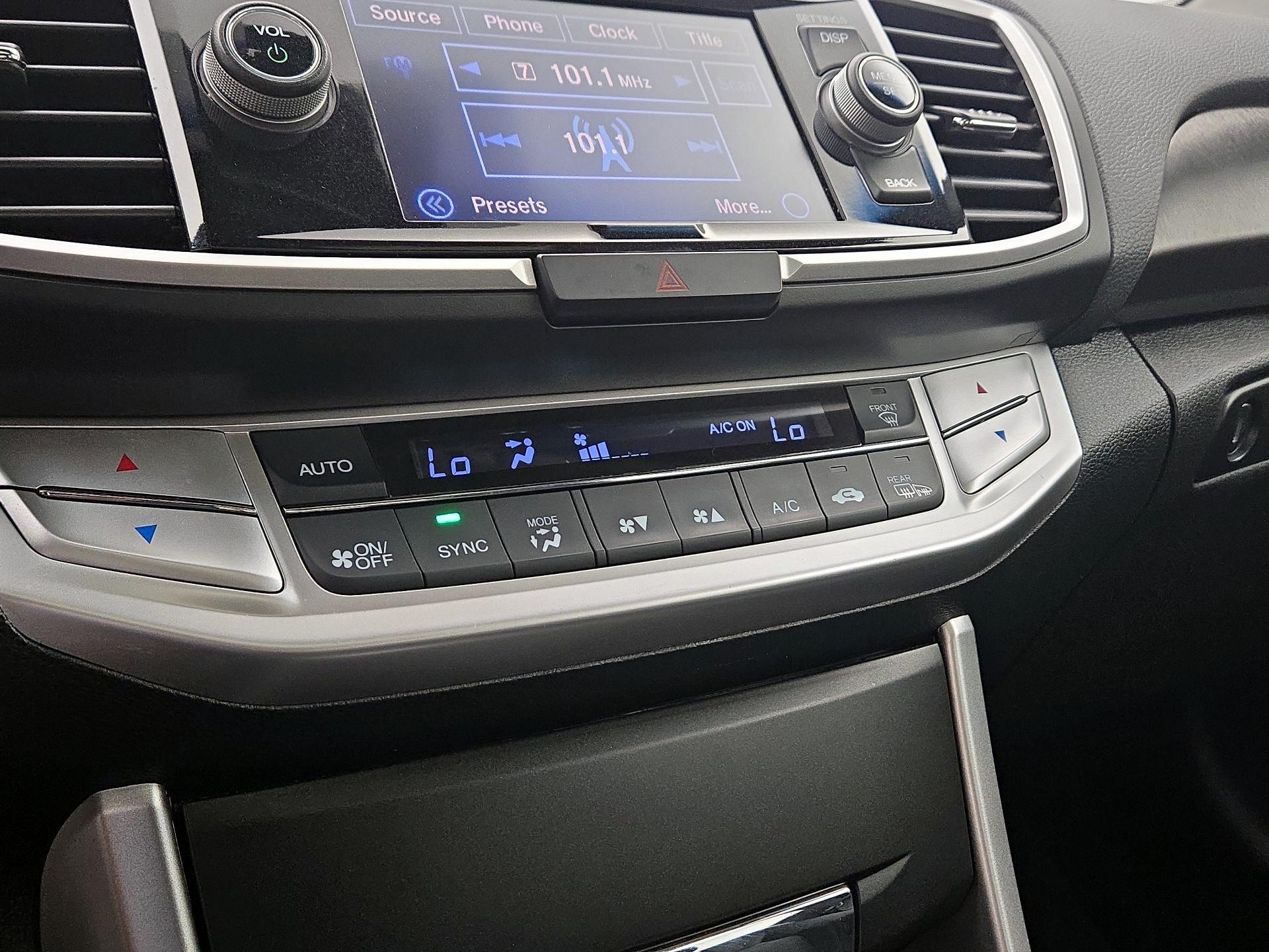 Thumbnail: 2015 Honda Accord - 16