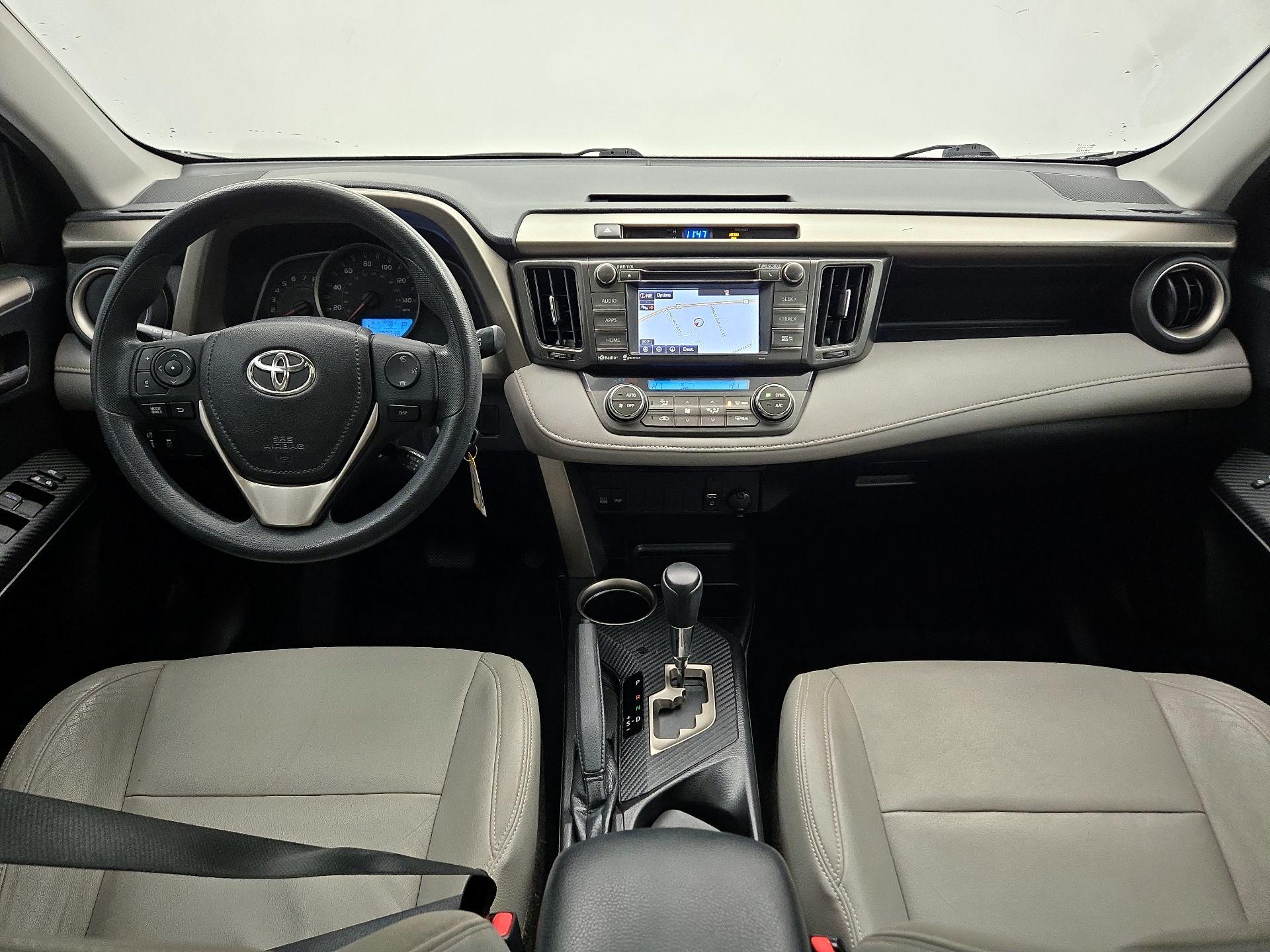Thumbnail: 2015 Toyota RAV4 - 9