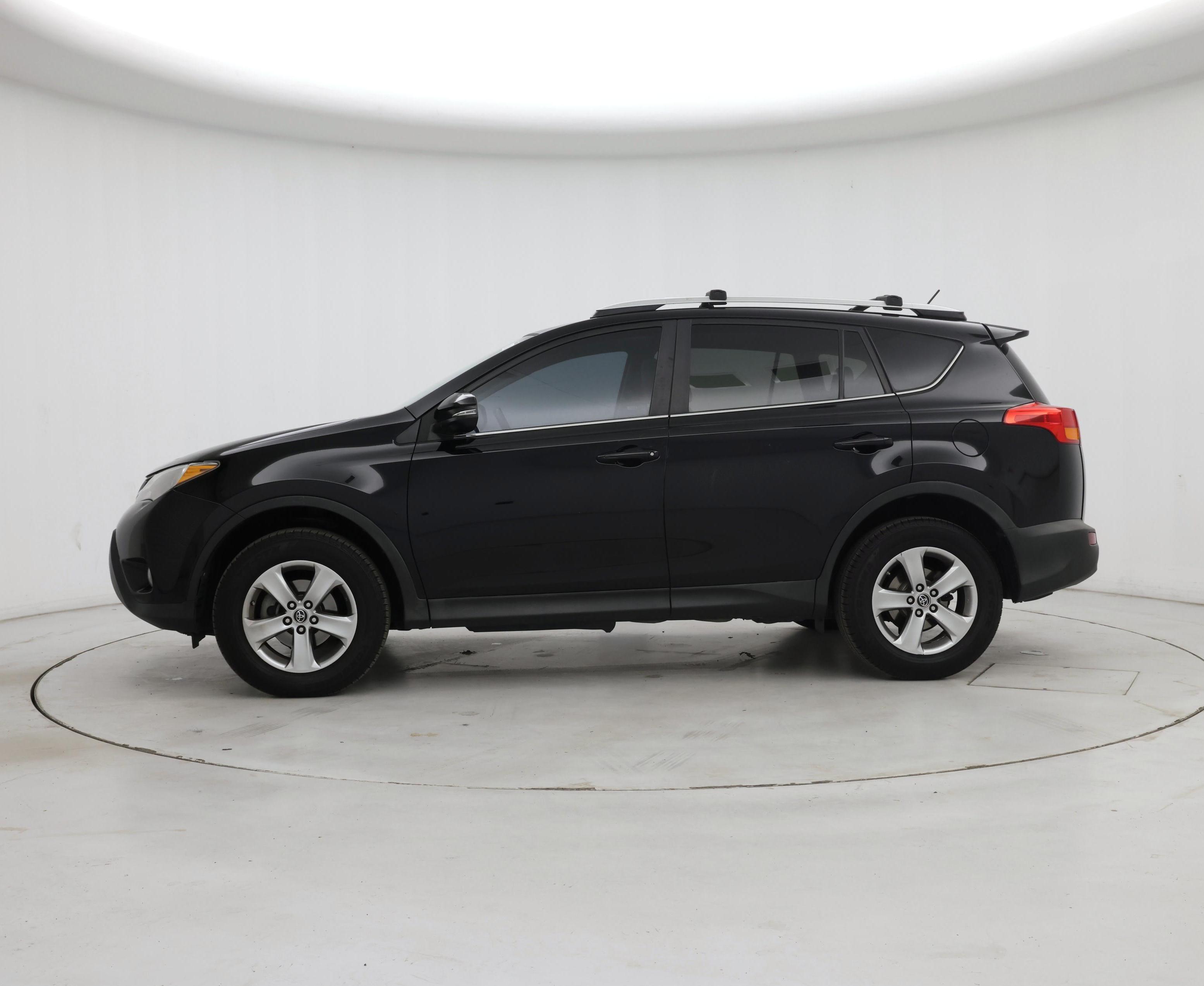 Thumbnail: 2015 Toyota RAV4 - 3