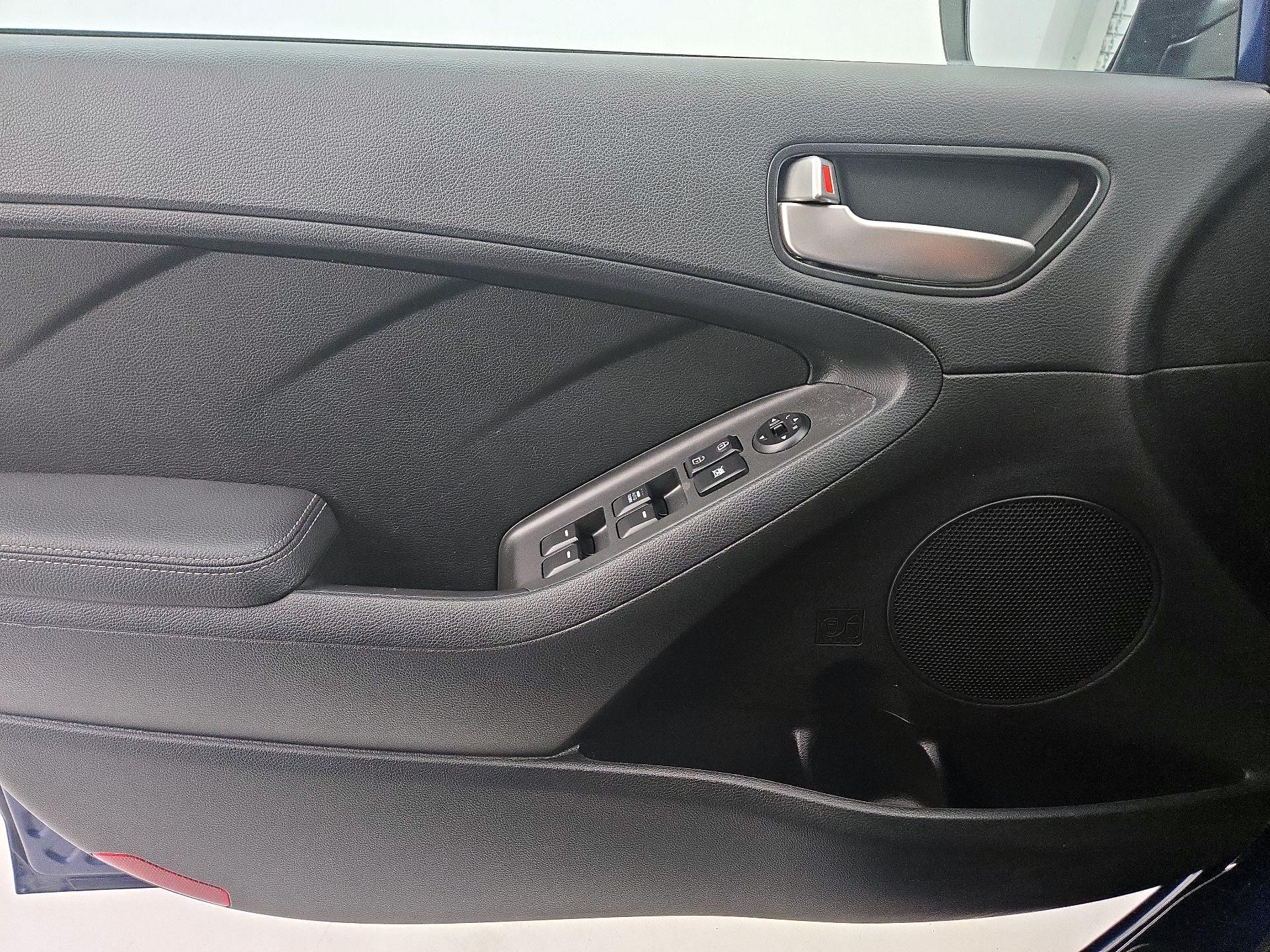 Thumbnail: 2018 Kia Forte - 12