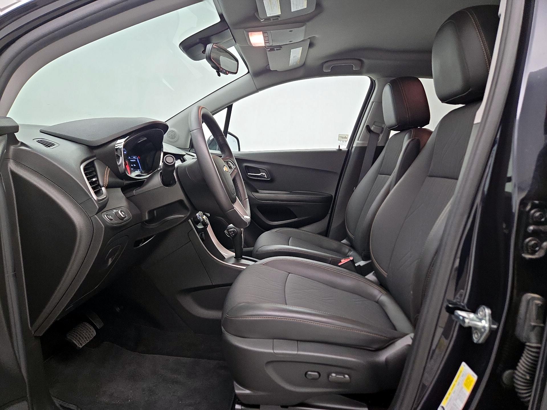 Thumbnail: 2022 Chevrolet Trax - 11