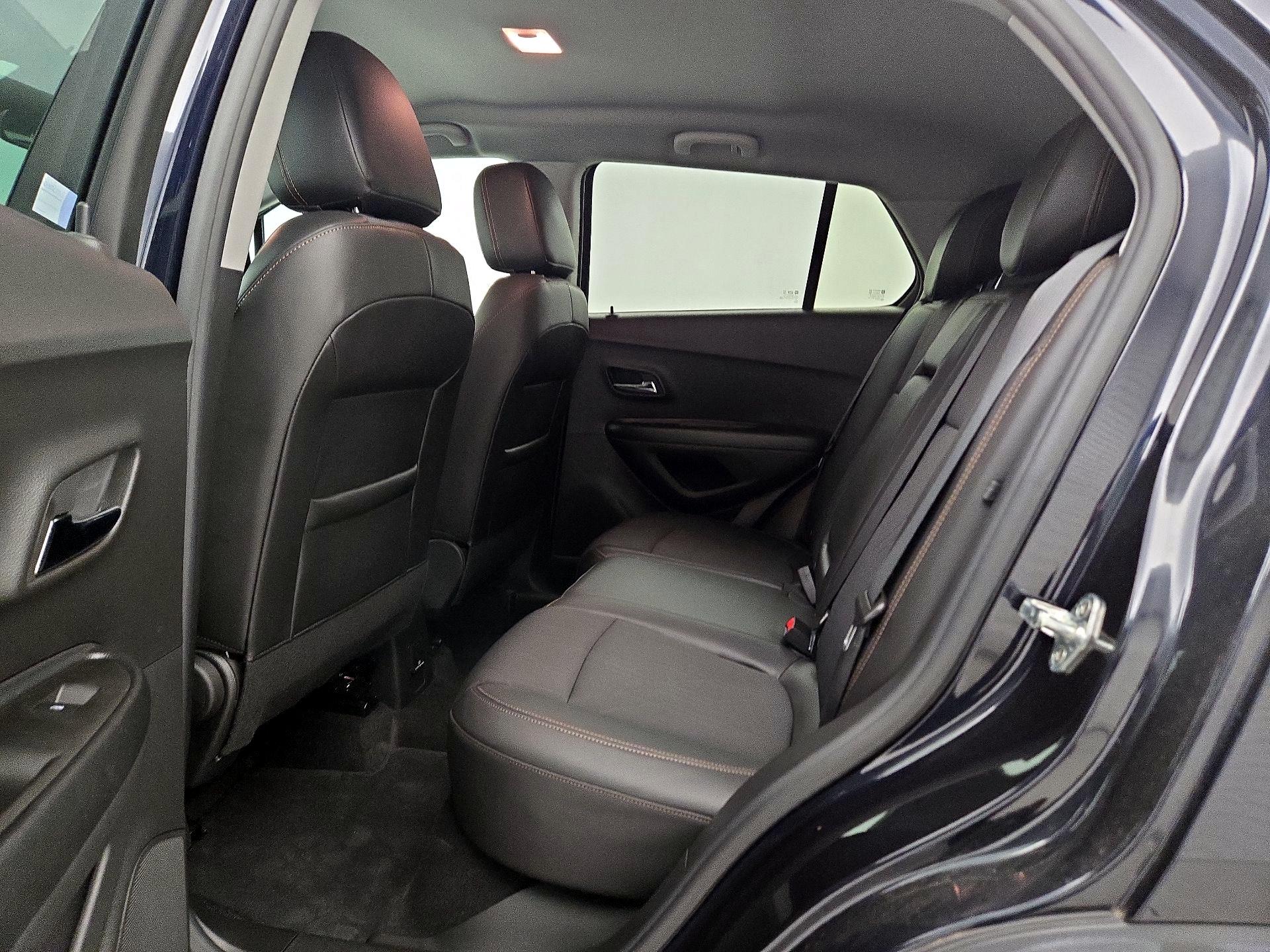 Thumbnail: 2022 Chevrolet Trax - 19