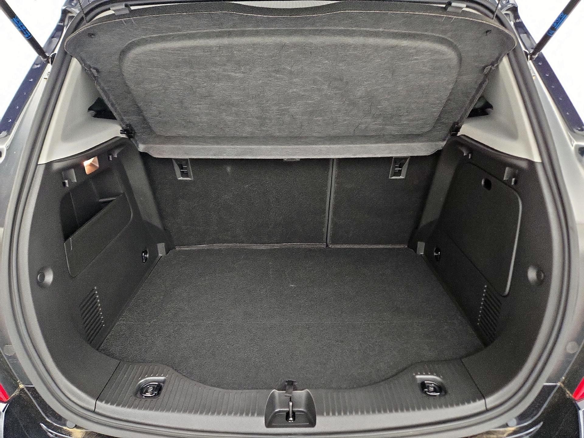 Thumbnail: 2022 Chevrolet Trax - 20