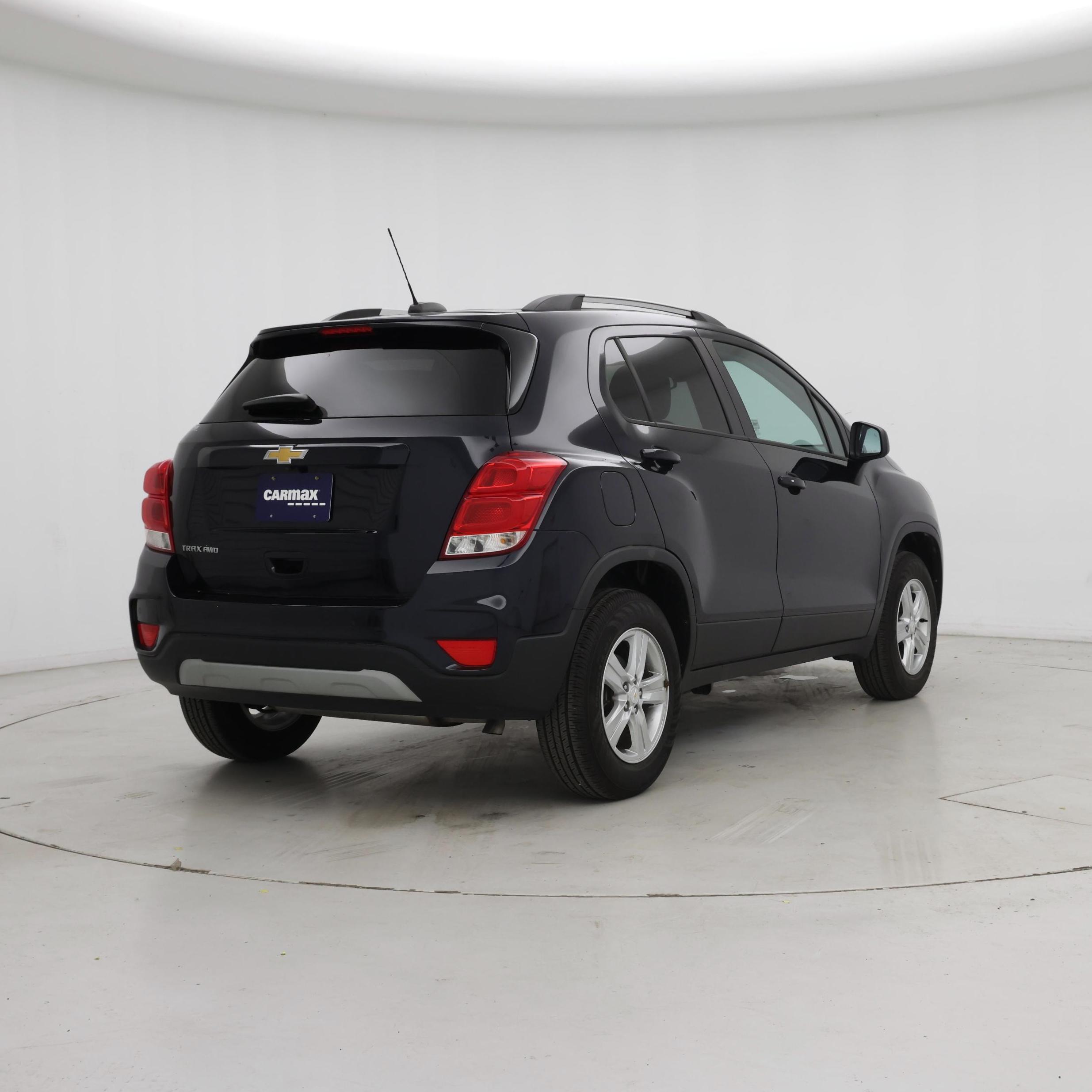 Thumbnail: 2022 Chevrolet Trax - 8