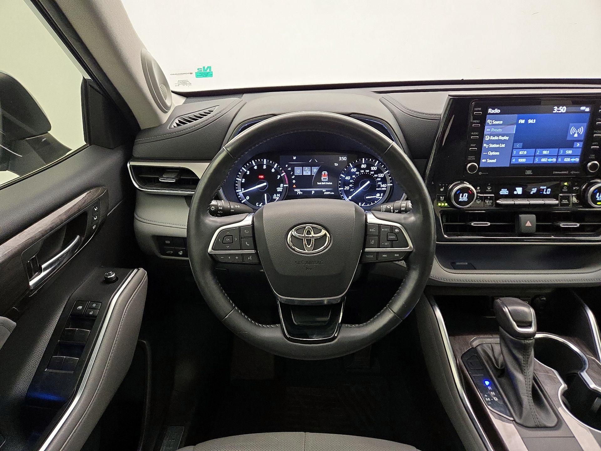 Thumbnail: 2021 Toyota Highlander - 10