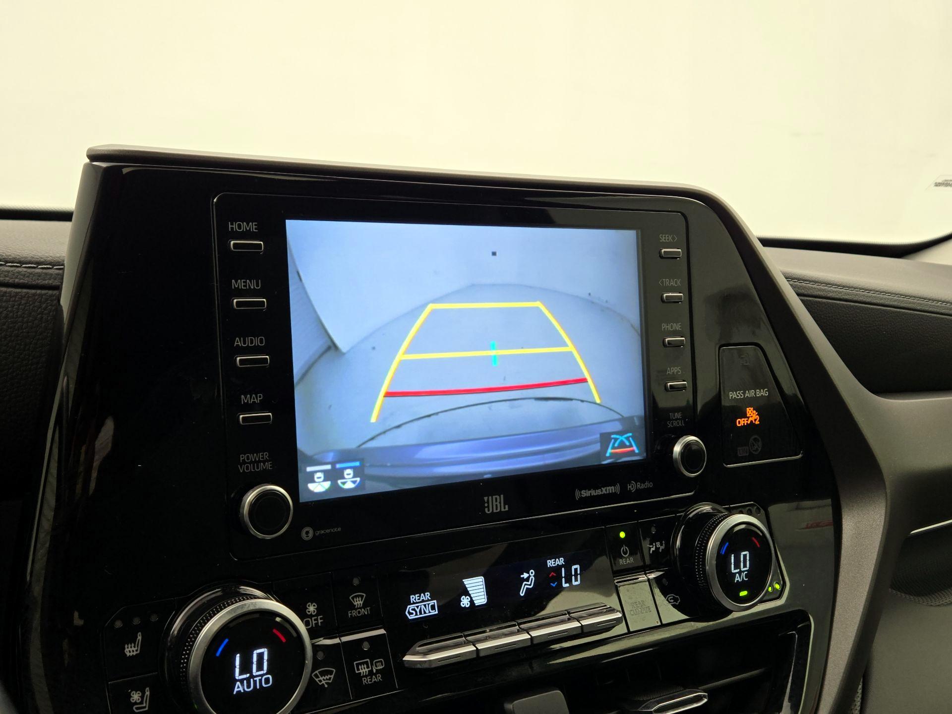 Thumbnail: 2021 Toyota Highlander - 14