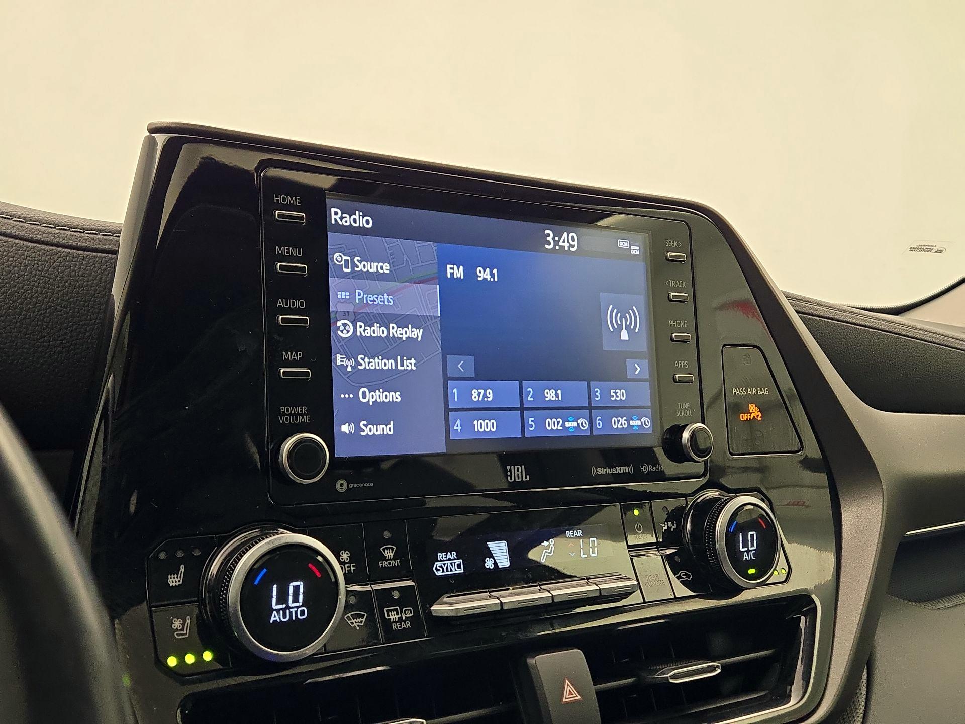 Thumbnail: 2021 Toyota Highlander - 15