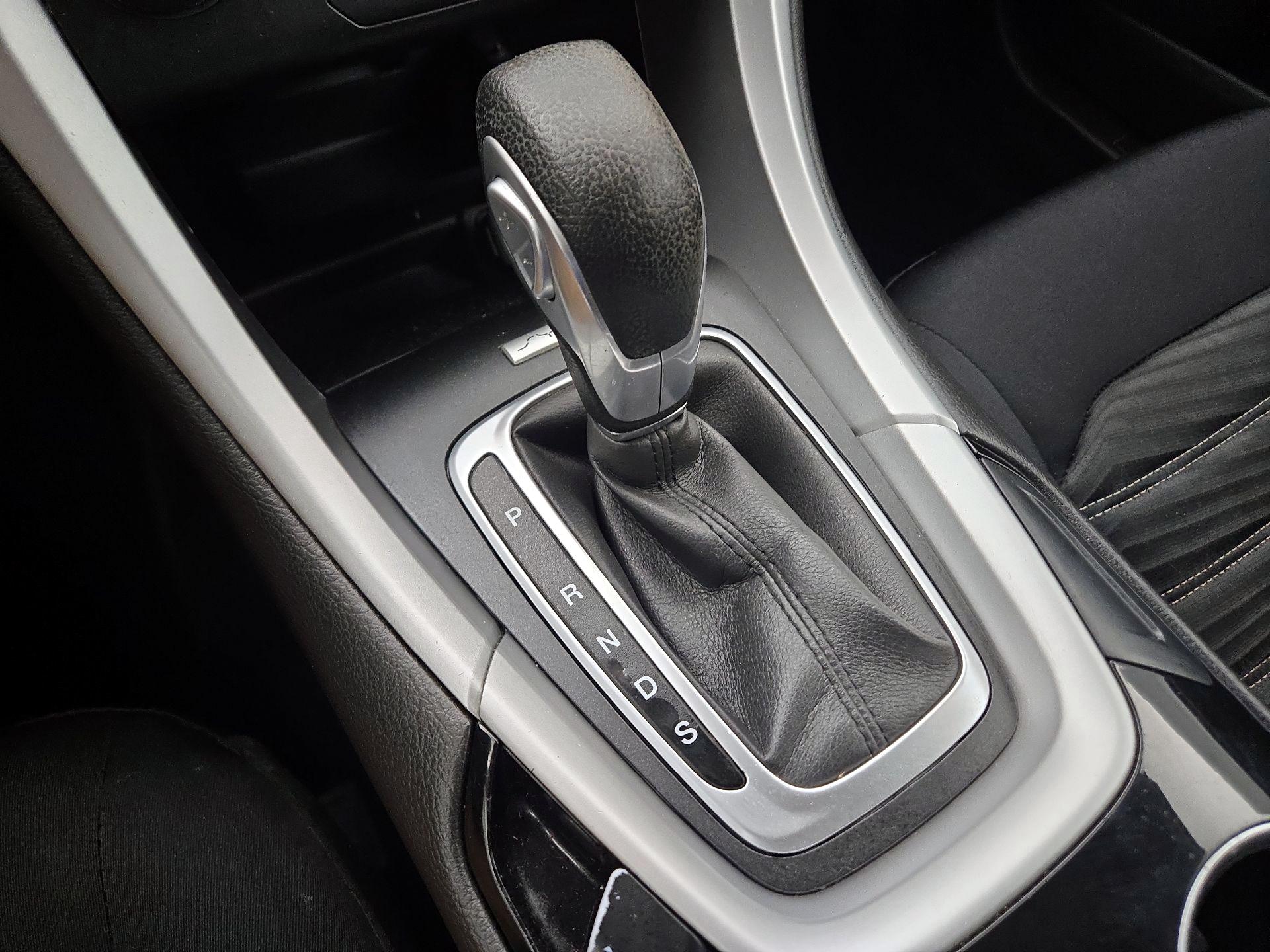 Thumbnail: 2016 Ford Fusion - 17