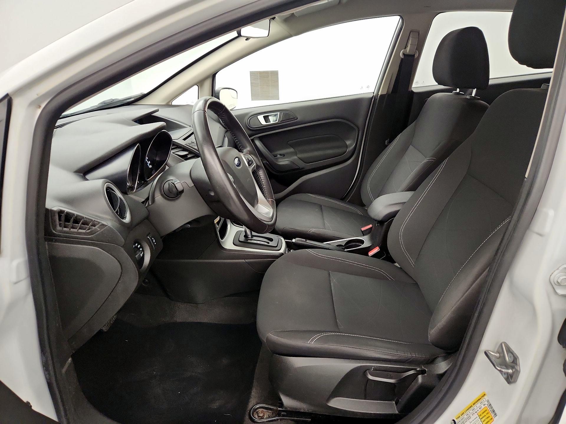 Thumbnail: 2015 Ford Fiesta - 11