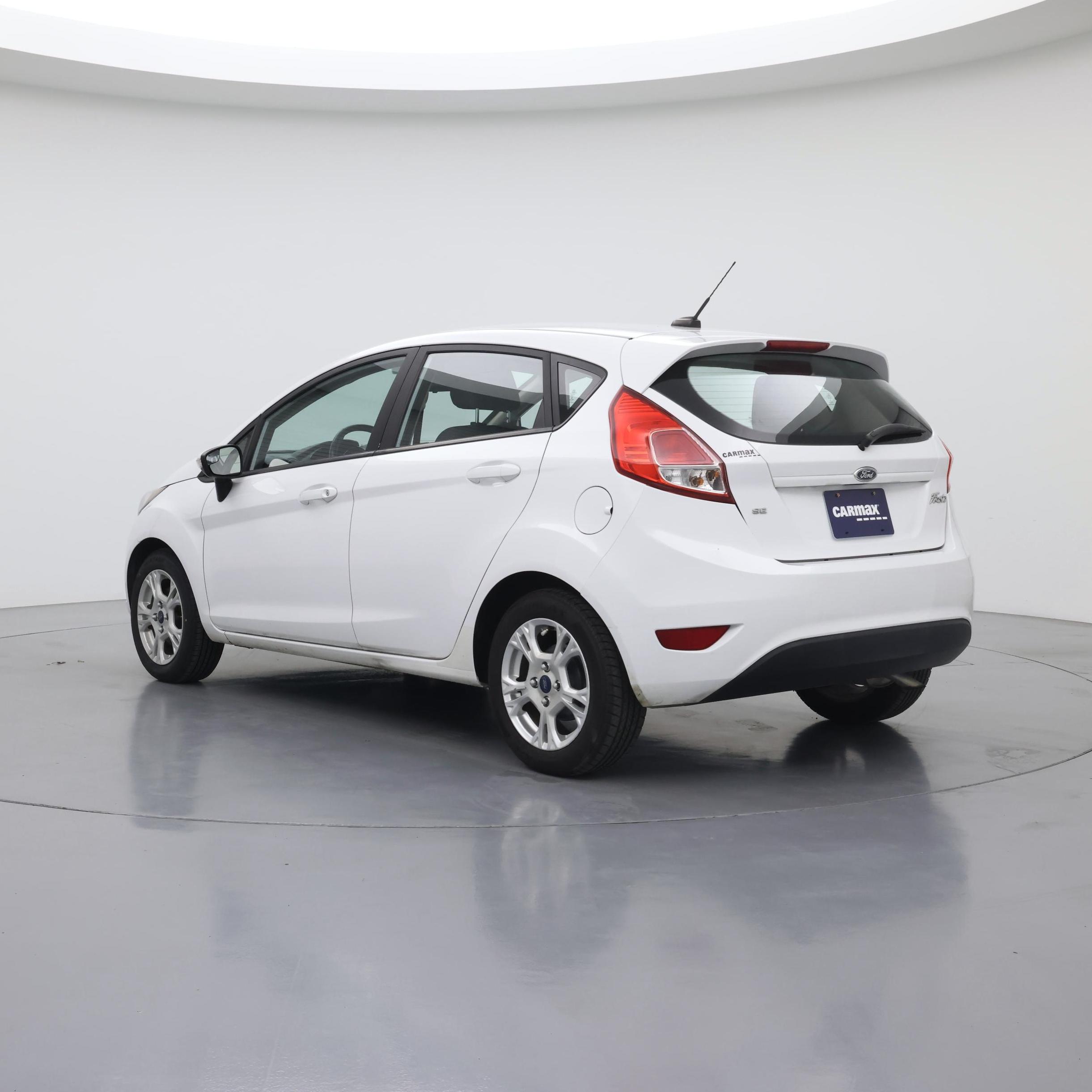 Thumbnail: 2015 Ford Fiesta - 2
