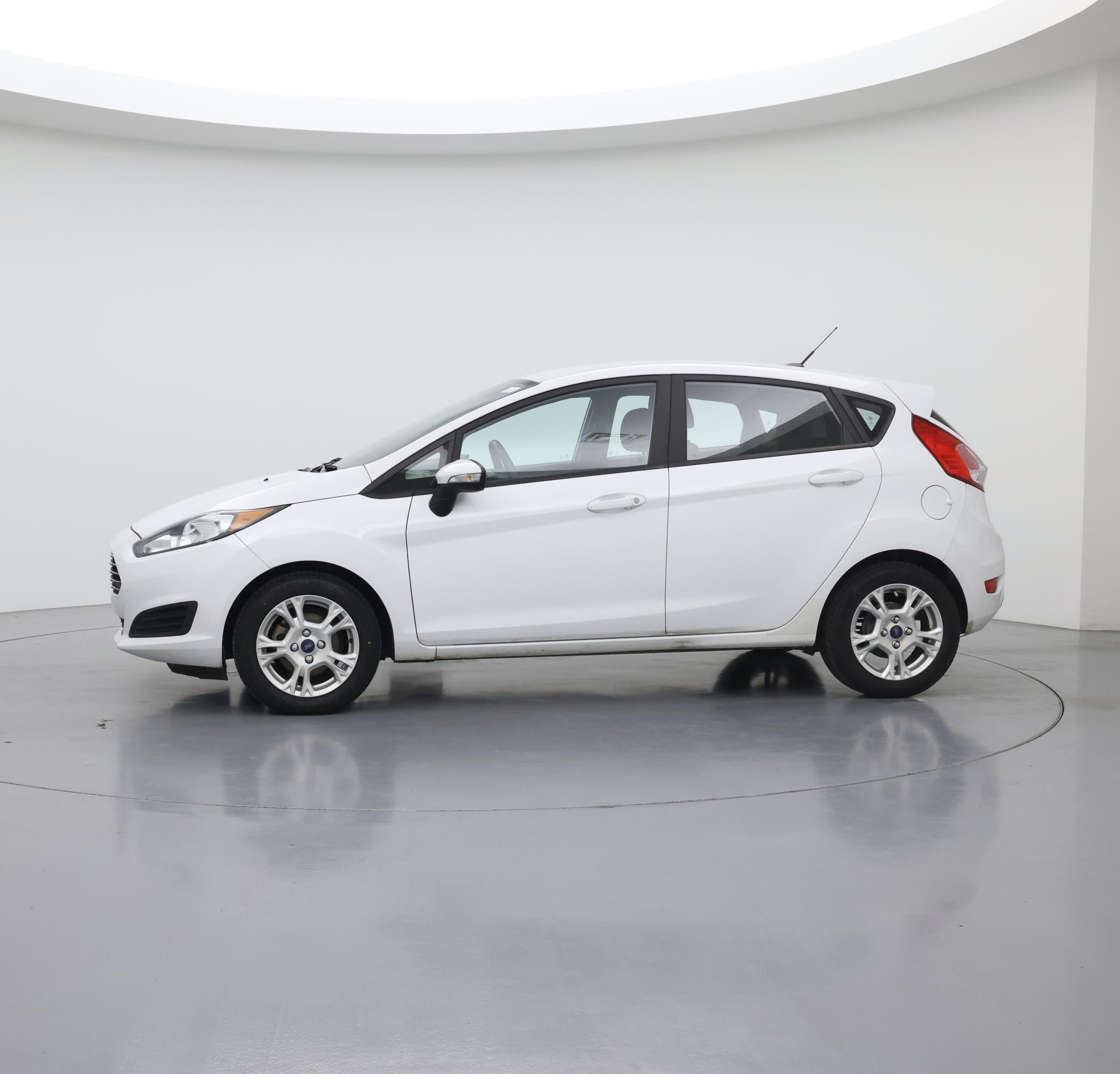 Thumbnail: 2015 Ford Fiesta - 3
