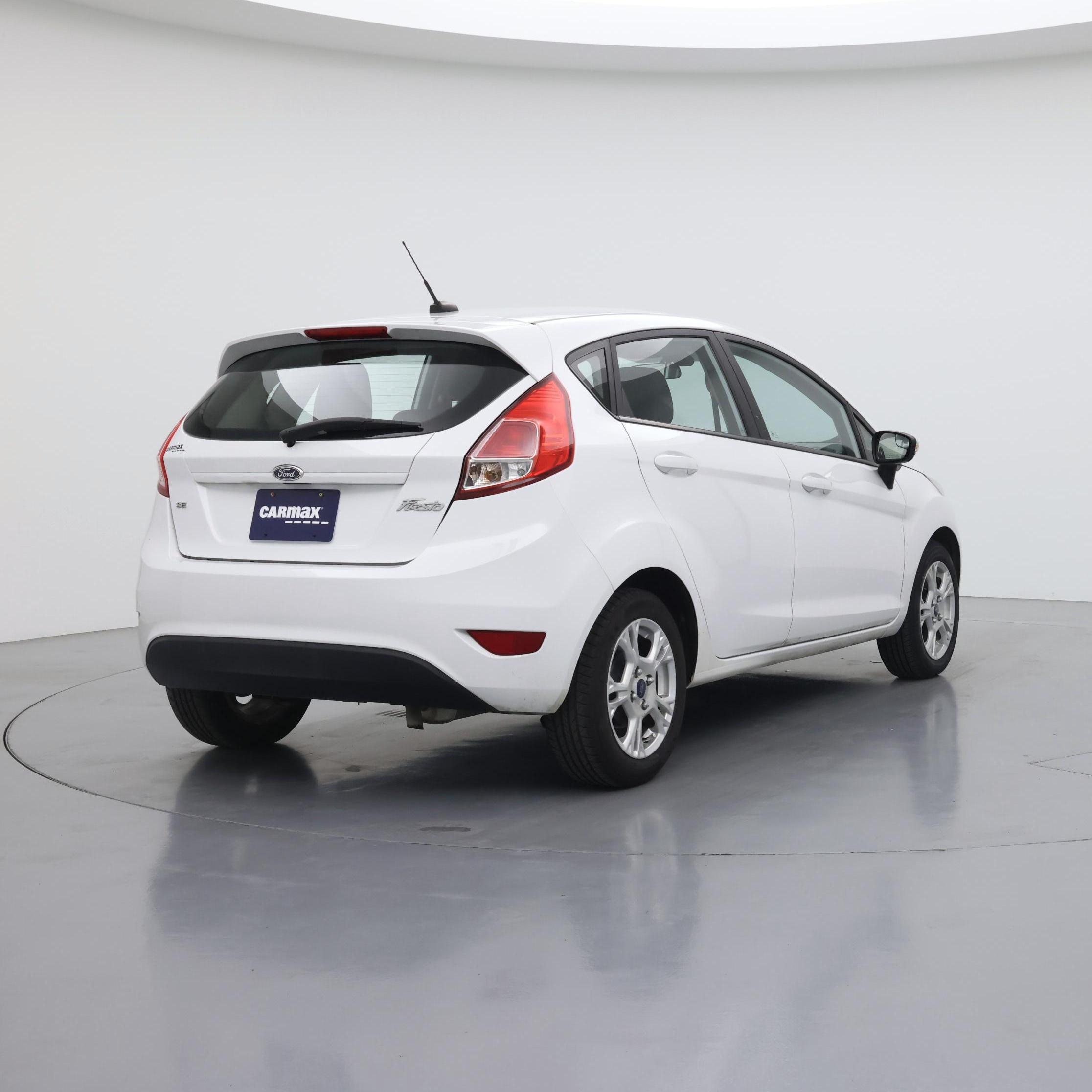 Thumbnail: 2015 Ford Fiesta - 8