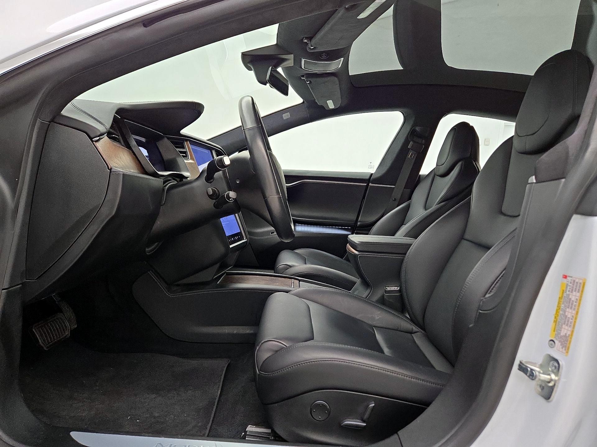 Thumbnail: 2020 Tesla Model S - 11