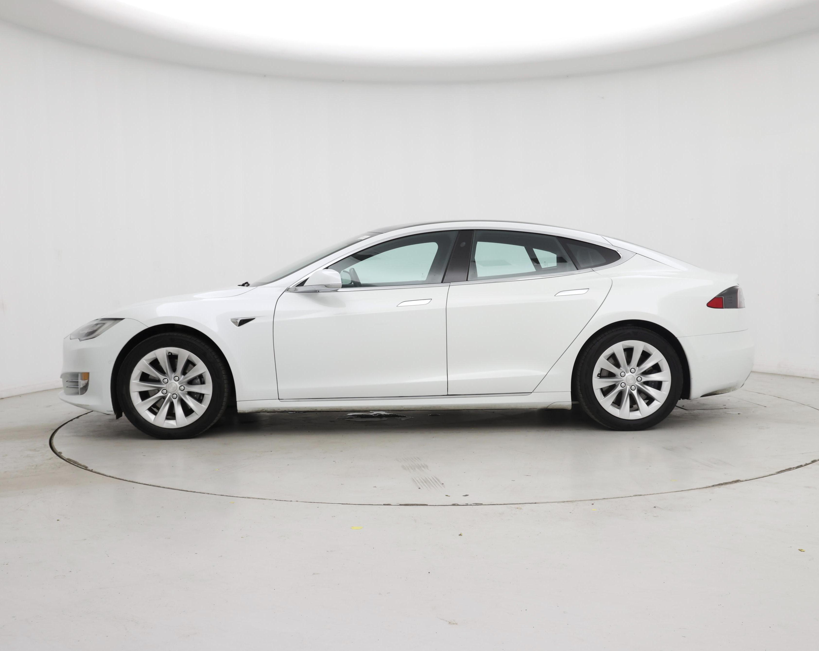 Thumbnail: 2020 Tesla Model S - 3