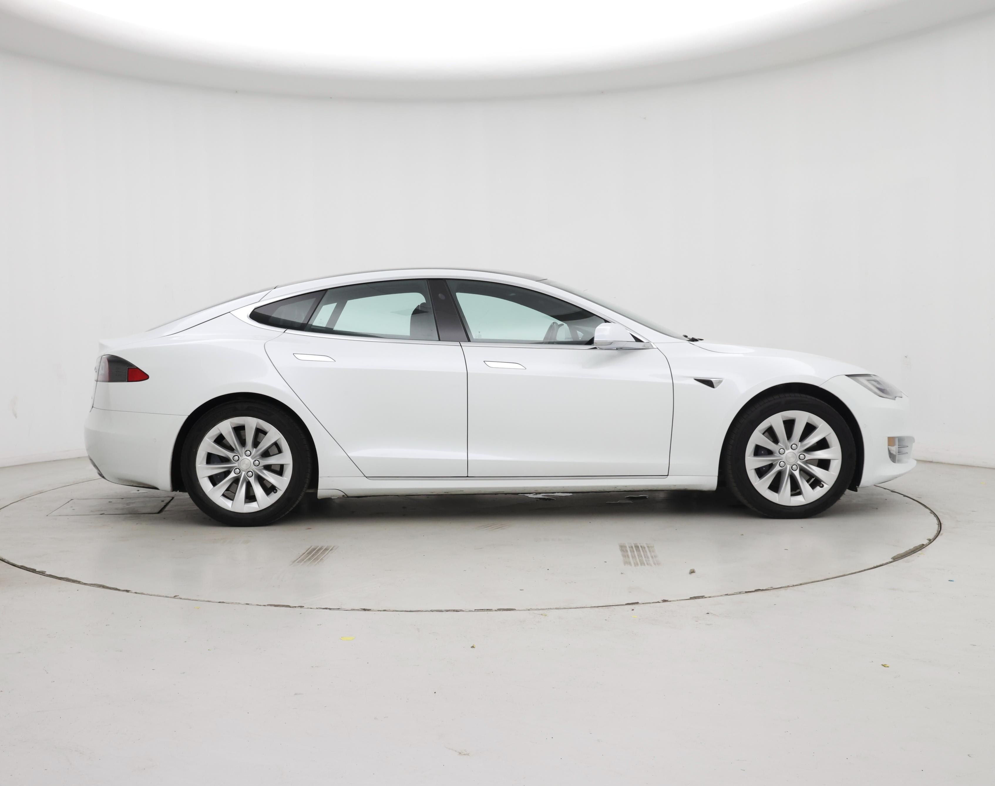 Thumbnail: 2020 Tesla Model S - 7