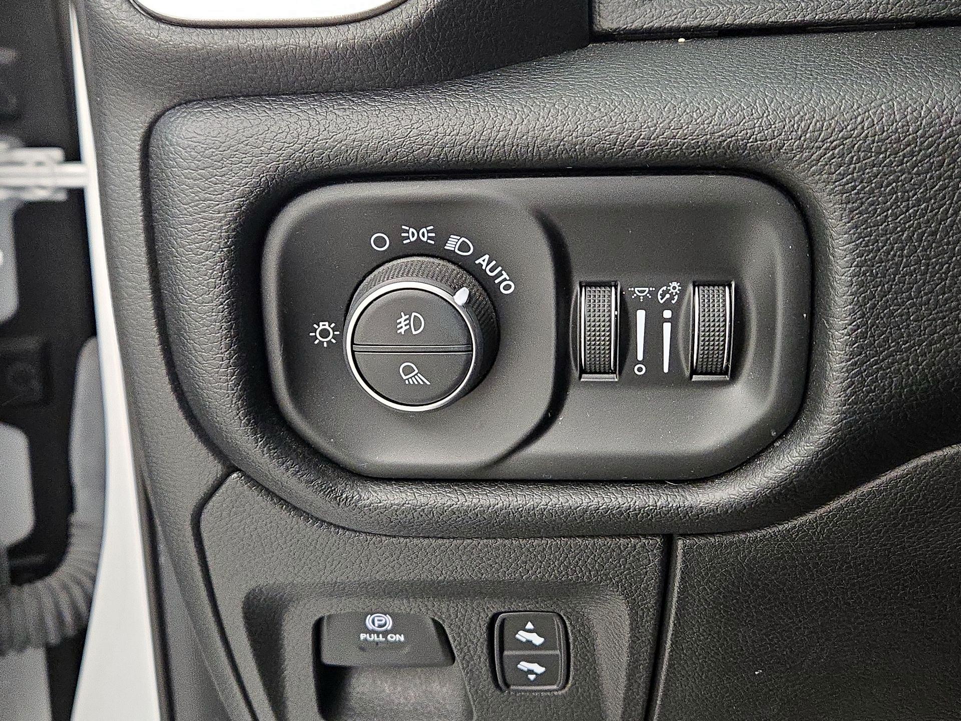 Thumbnail: 2021 RAM 1500 - 13