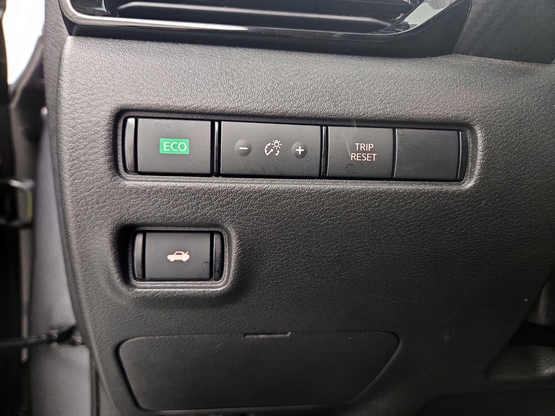 Thumbnail: 2020 Nissan Sentra - 13