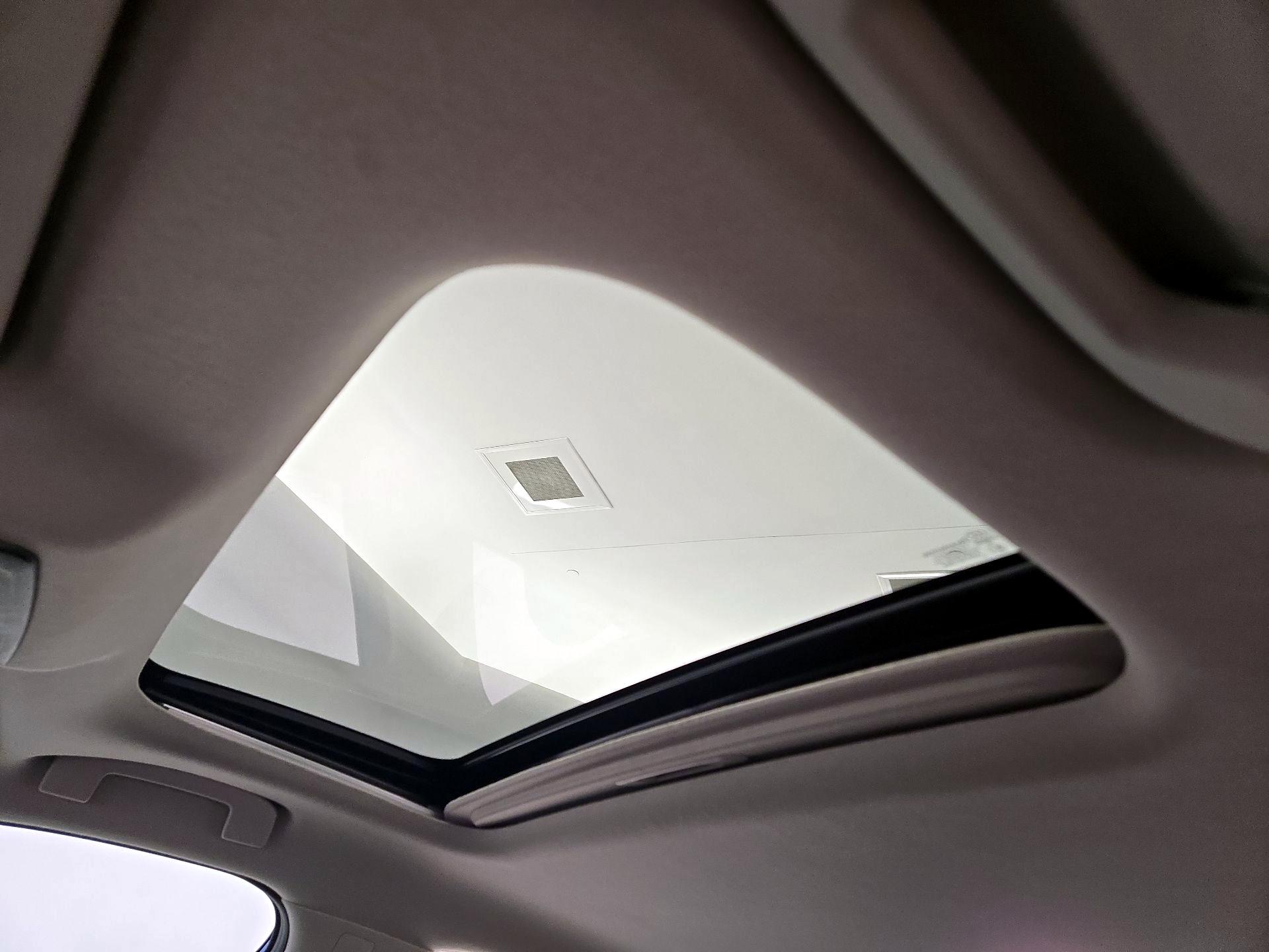 Thumbnail: 2020 Nissan Sentra - 19