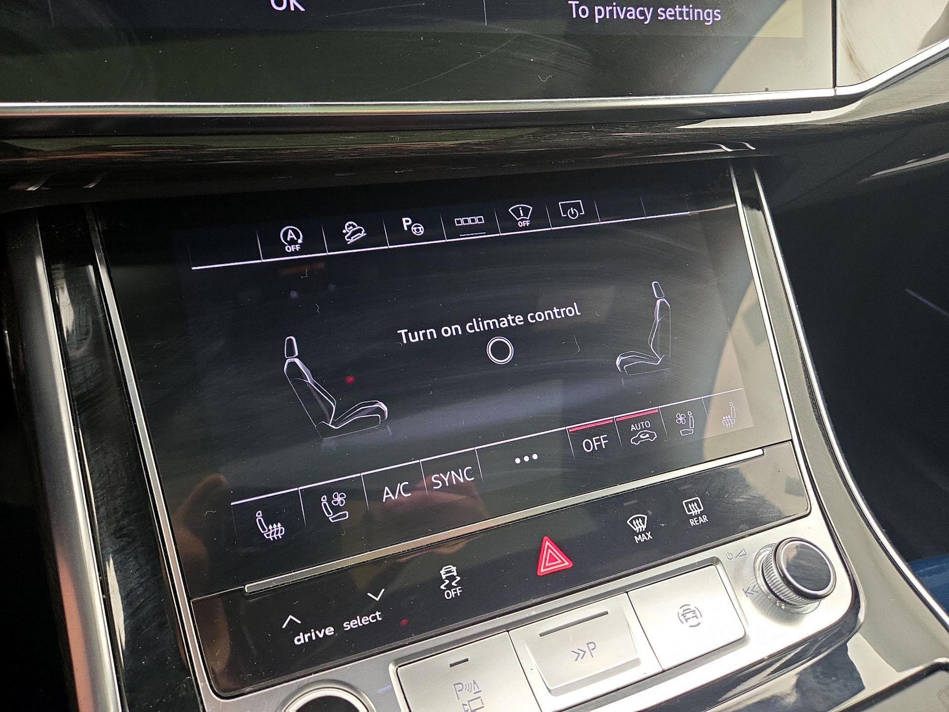 Thumbnail: 2025 Audi Q7 - 17