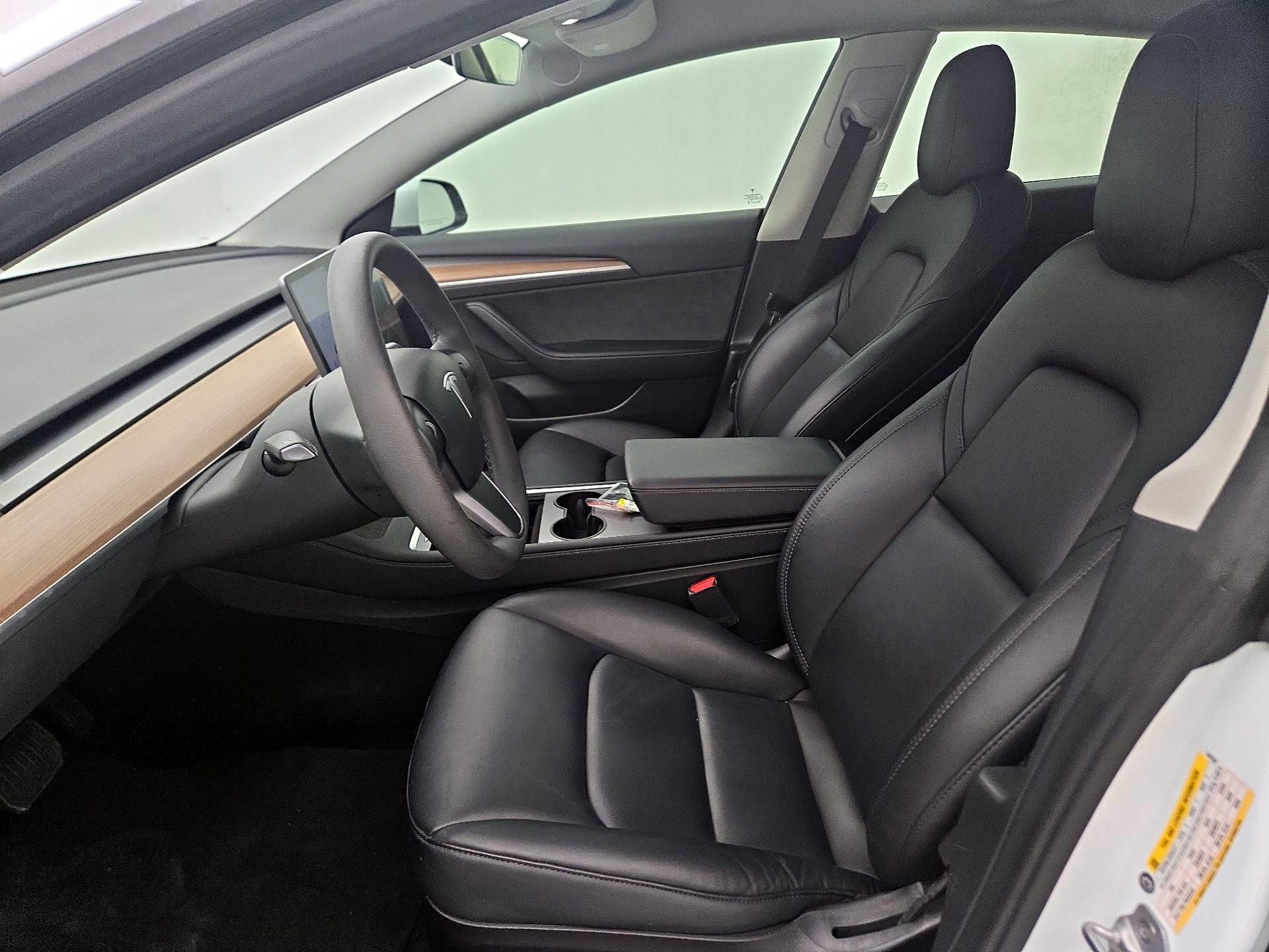 Thumbnail: 2022 Tesla Model 3 - 11