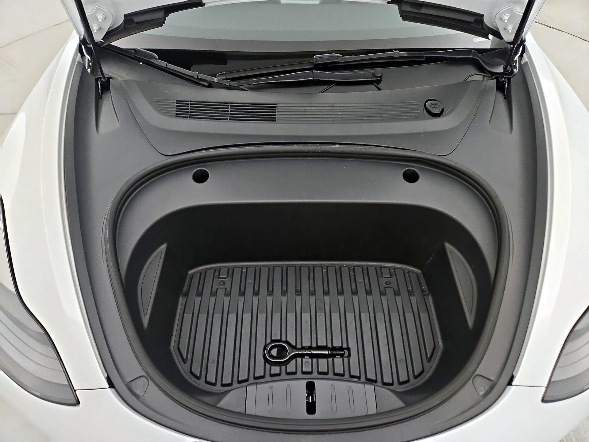 Thumbnail: 2022 Tesla Model 3 - 20