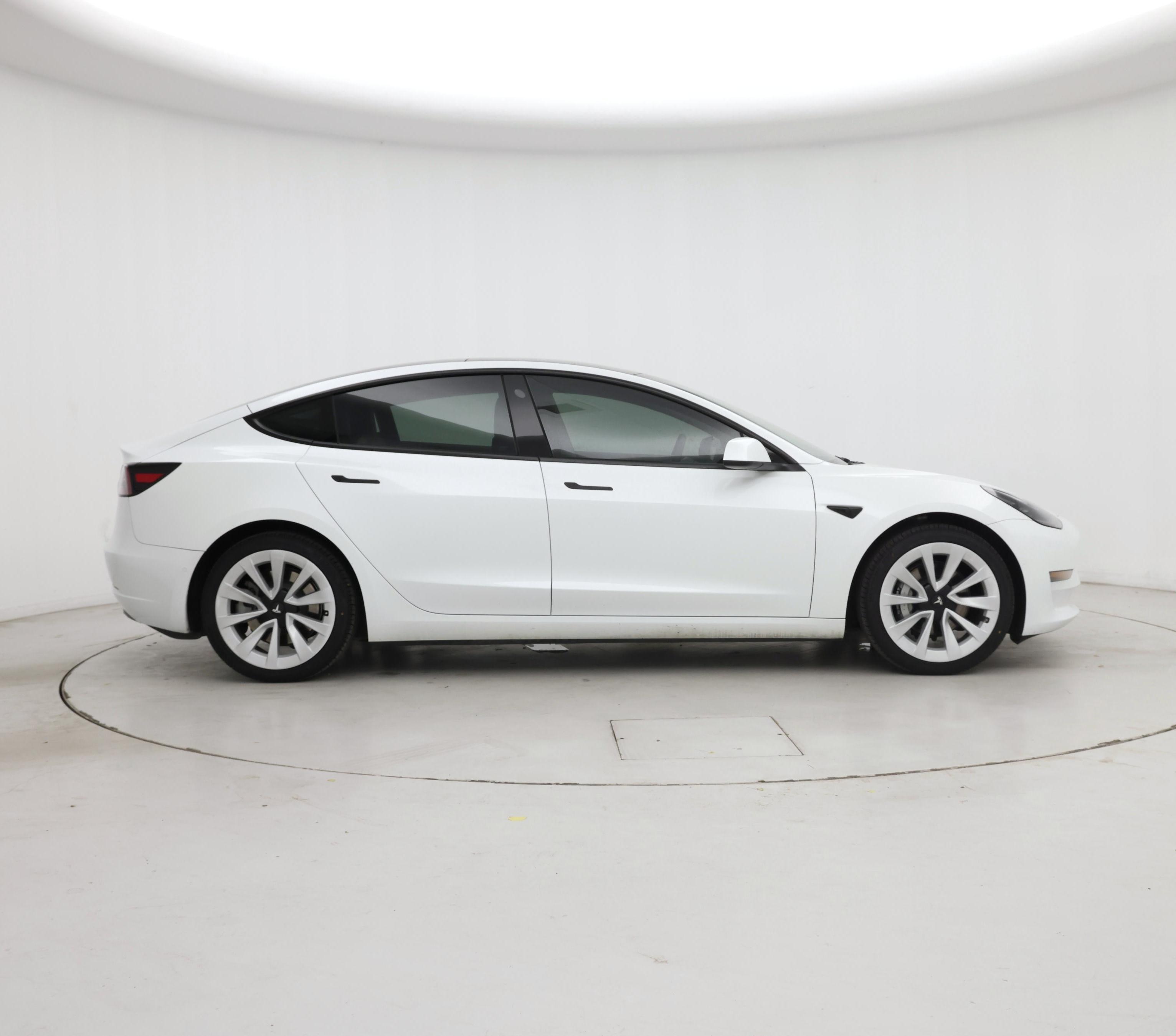 Thumbnail: 2022 Tesla Model 3 - 7