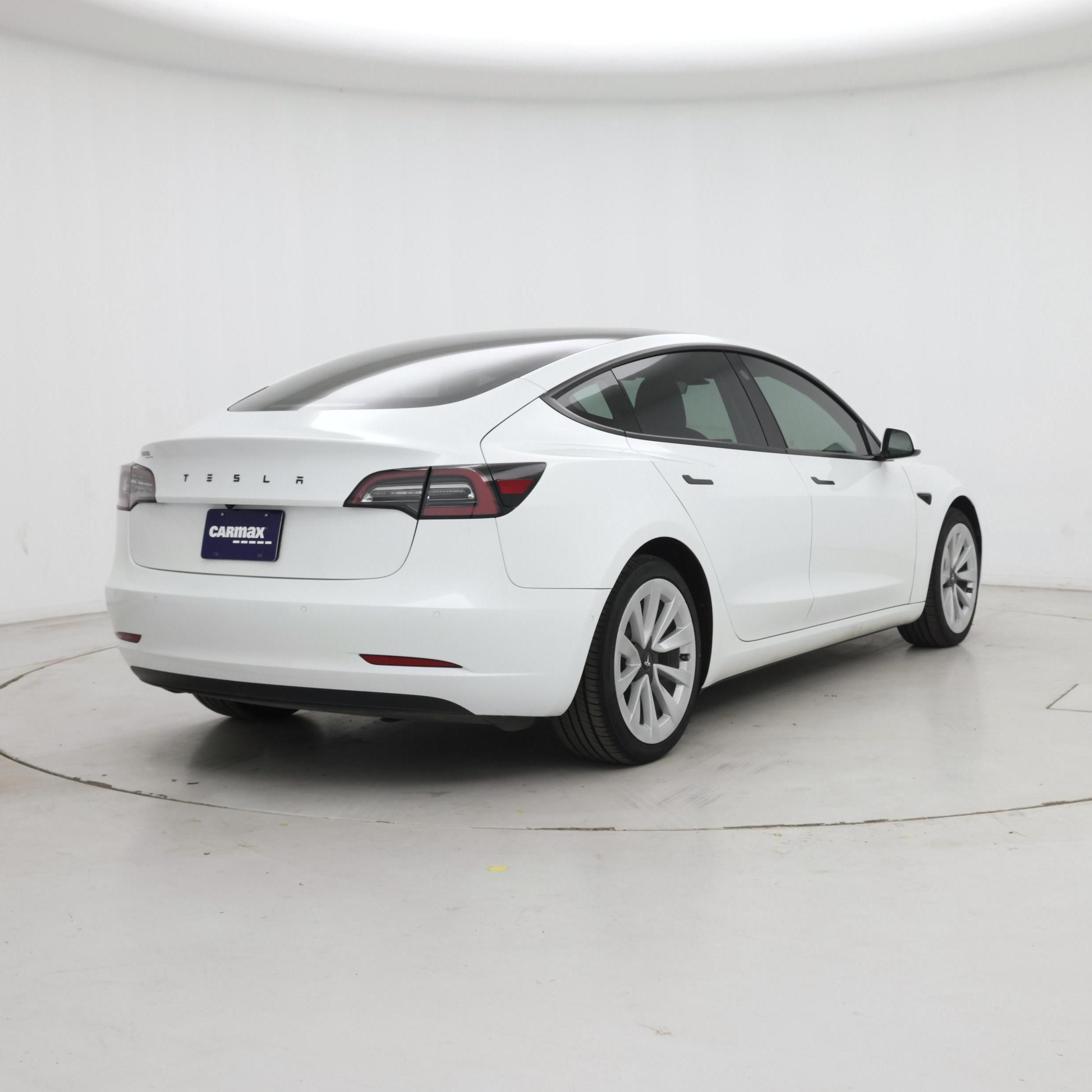 Thumbnail: 2022 Tesla Model 3 - 8