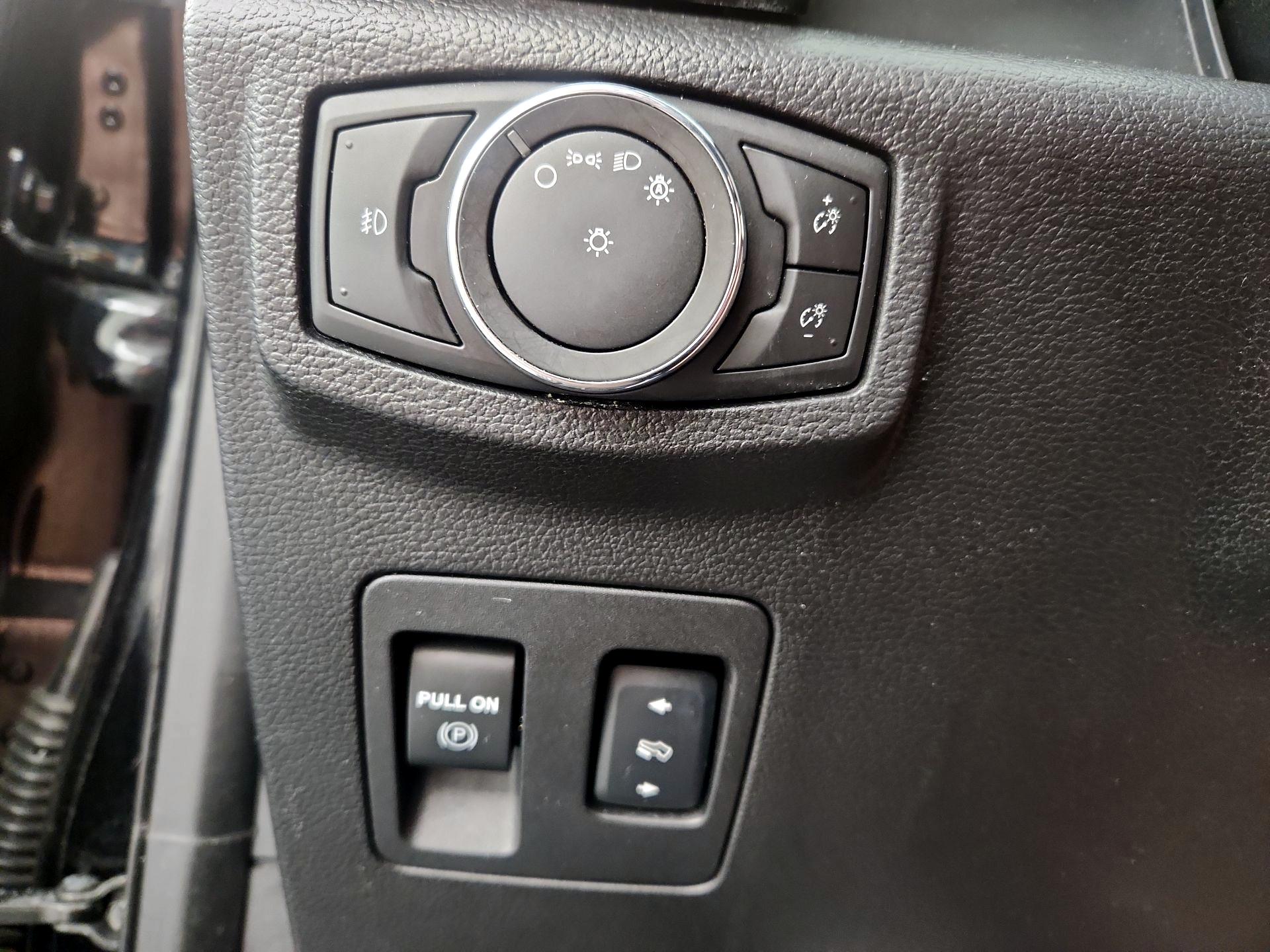 Thumbnail: 2018 Ford Expedition - 13