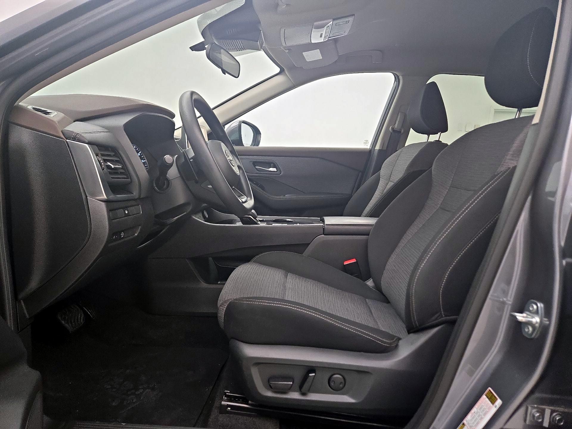 Thumbnail: 2023 Nissan Rogue - 11