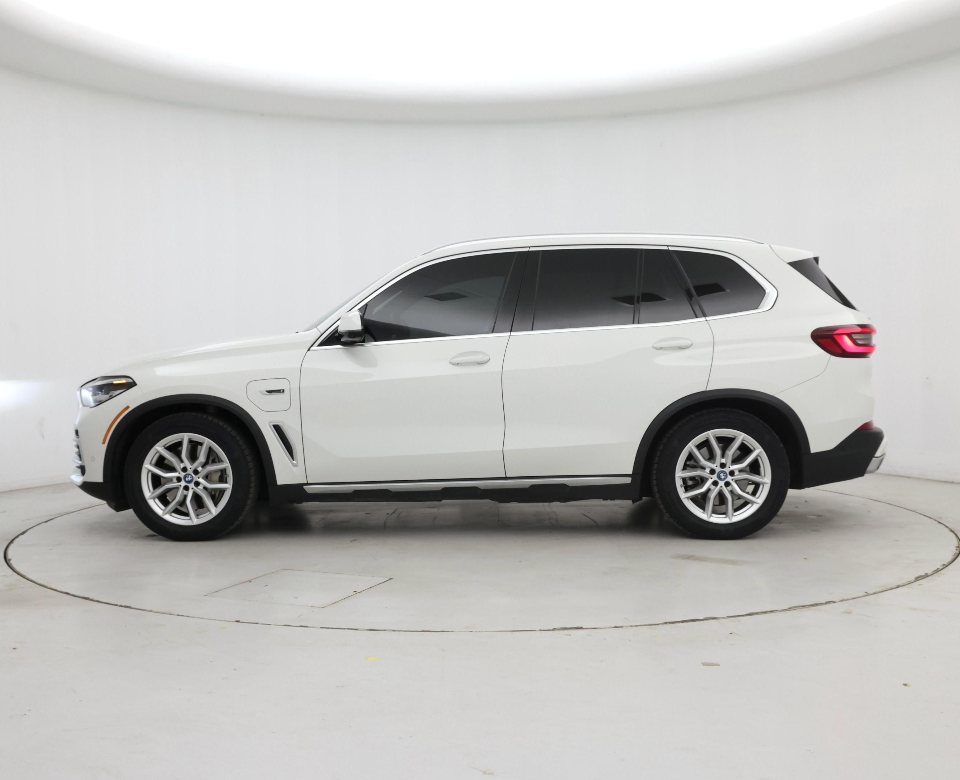 Thumbnail: 2023 BMW X5 - 3