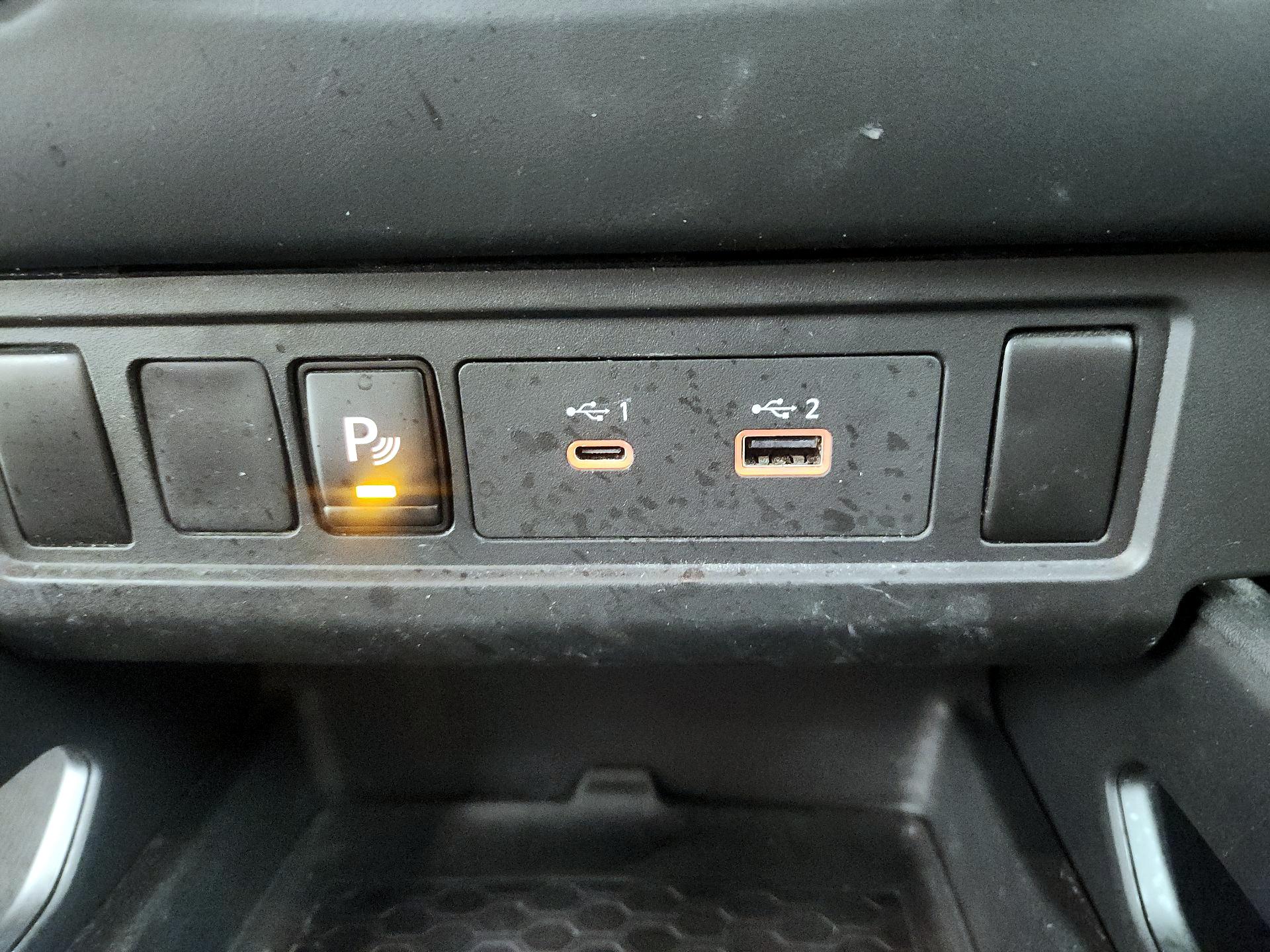 Thumbnail: 2022 Nissan Frontier - 18