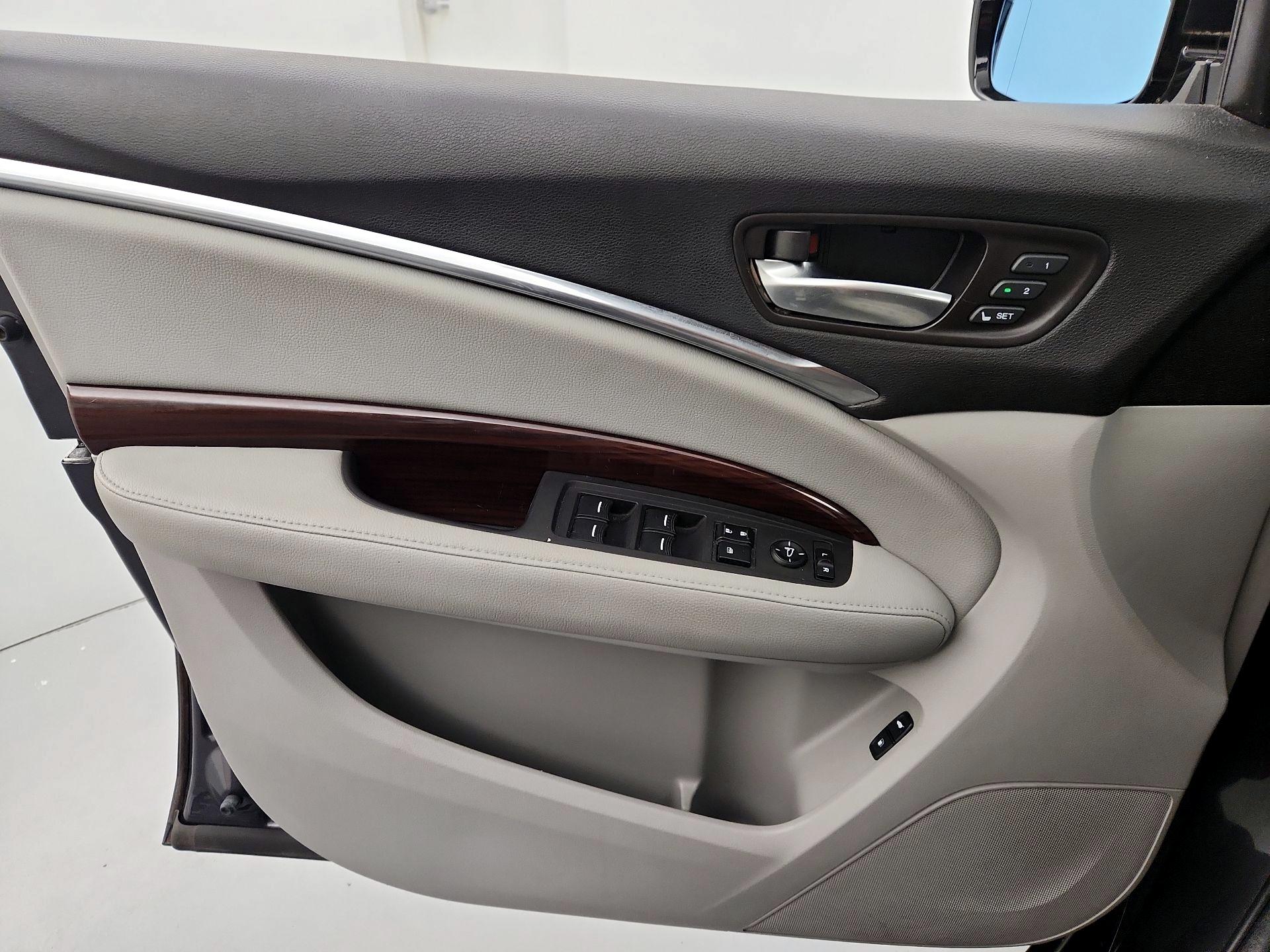 Thumbnail: 2016 Acura MDX - 12