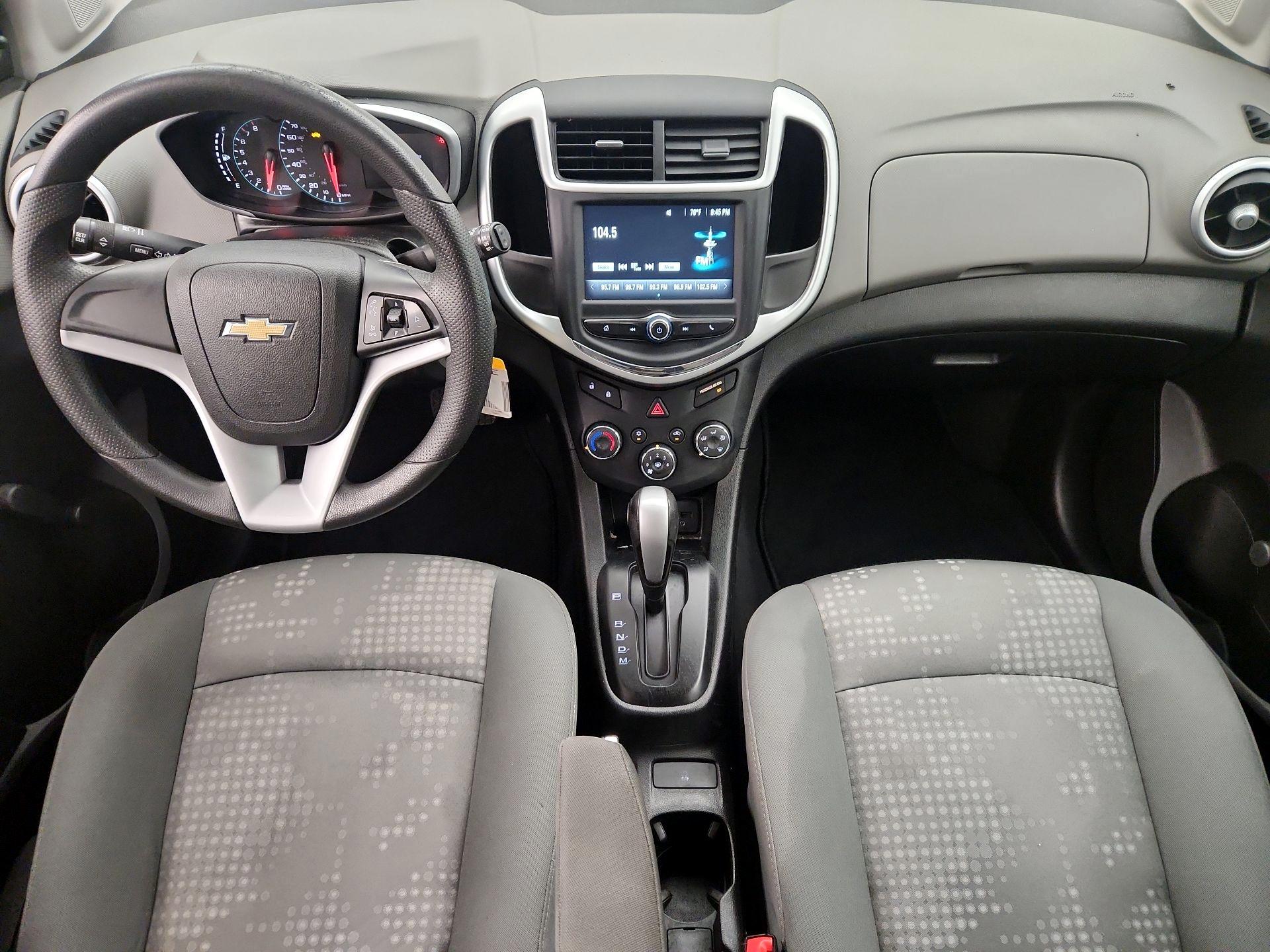 Thumbnail: 2017 Chevrolet Sonic - 9