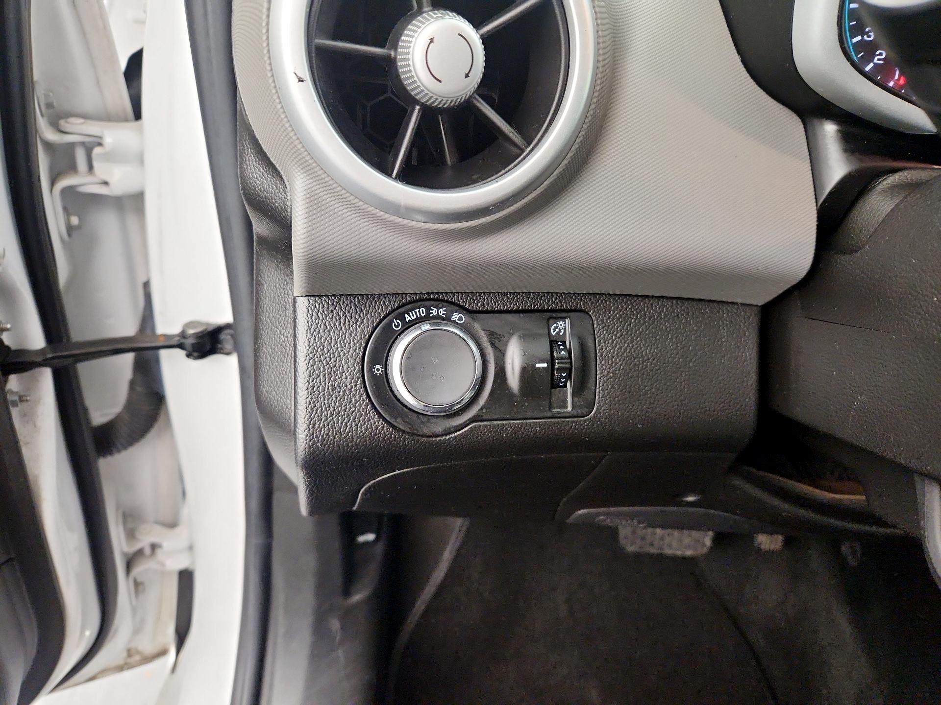 Thumbnail: 2017 Chevrolet Sonic - 13